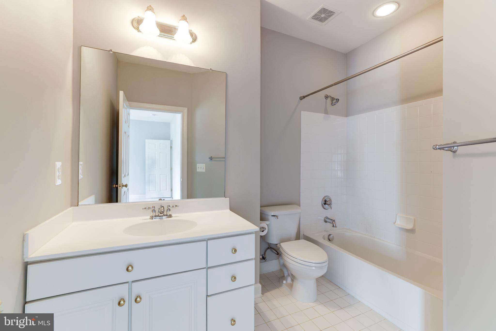 LANSDOWNE/COTON COMMONS - Residential