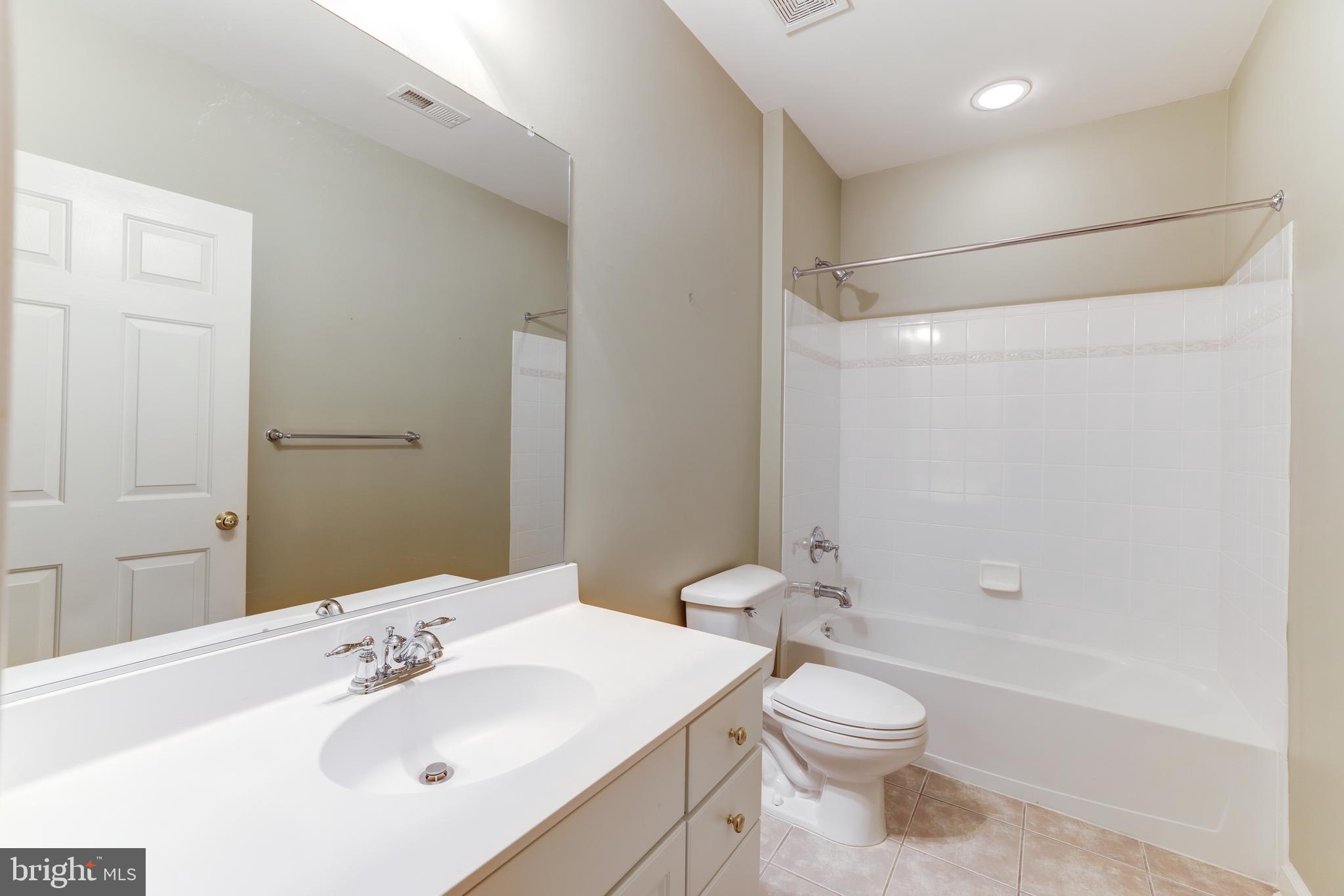 LANSDOWNE/COTON COMMONS - Residential