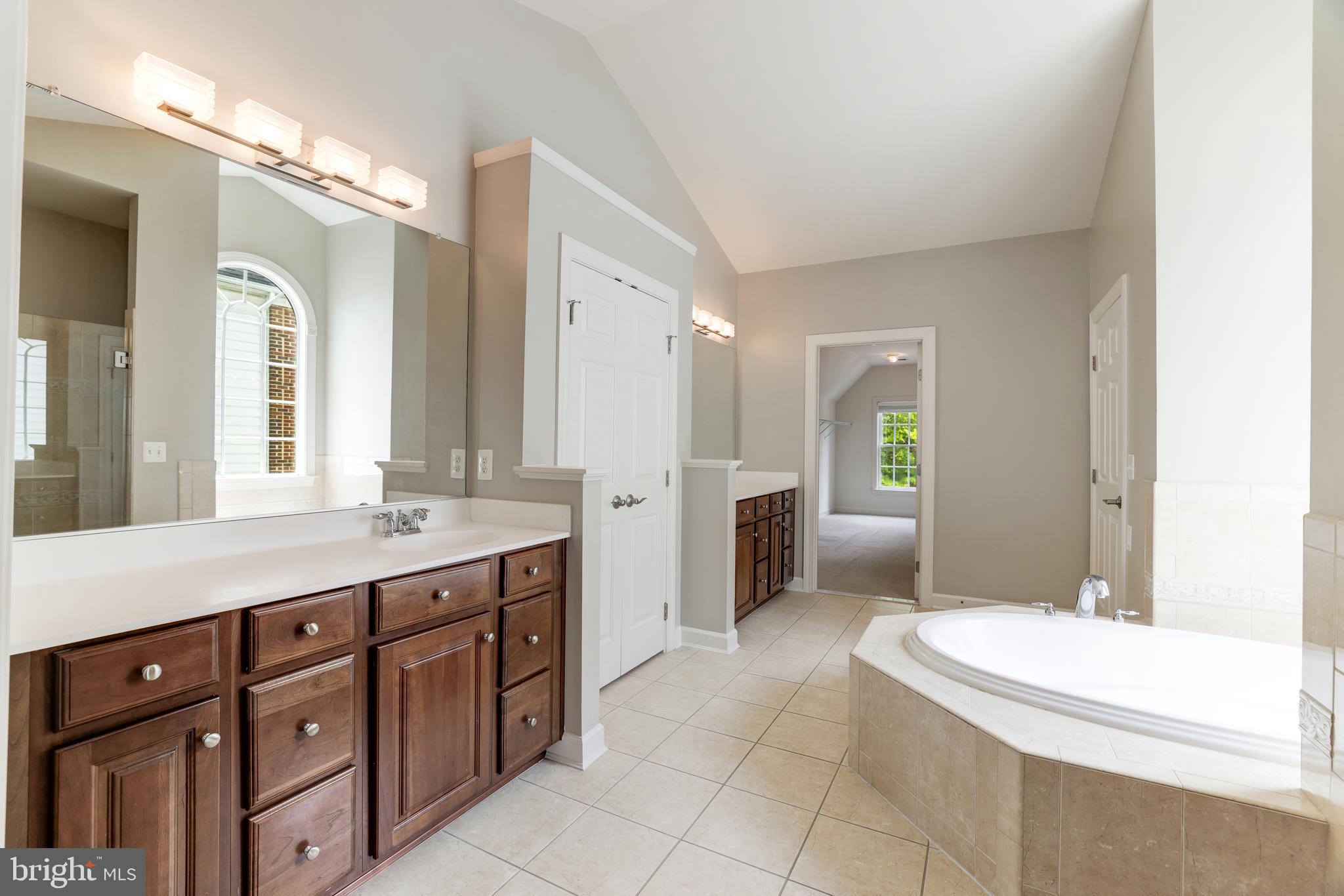 LANSDOWNE/COTON COMMONS - Residential