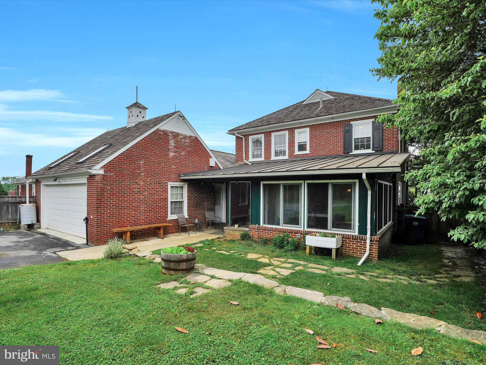 QUARRYVILLE BOROUGH - Residential