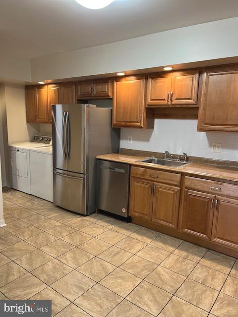 STEVENSON VILLAGE CONDO - Residential Lease