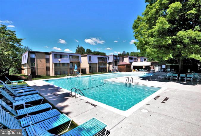 STEVENSON VILLAGE CONDO - Residential Lease