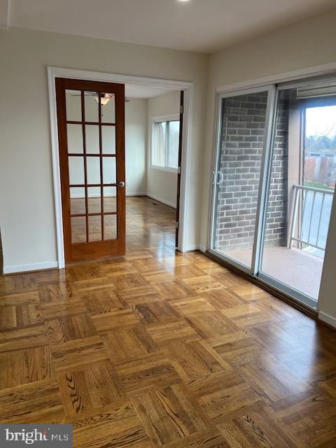 STEVENSON VILLAGE CONDO - Residential Lease