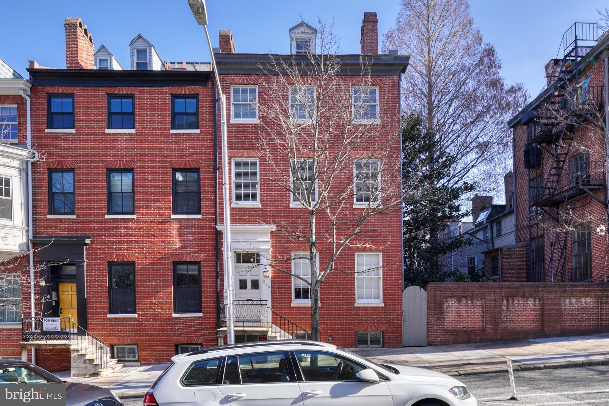 MOUNT VERNON PLACE HISTORIC DISTRICT - Residential Lease