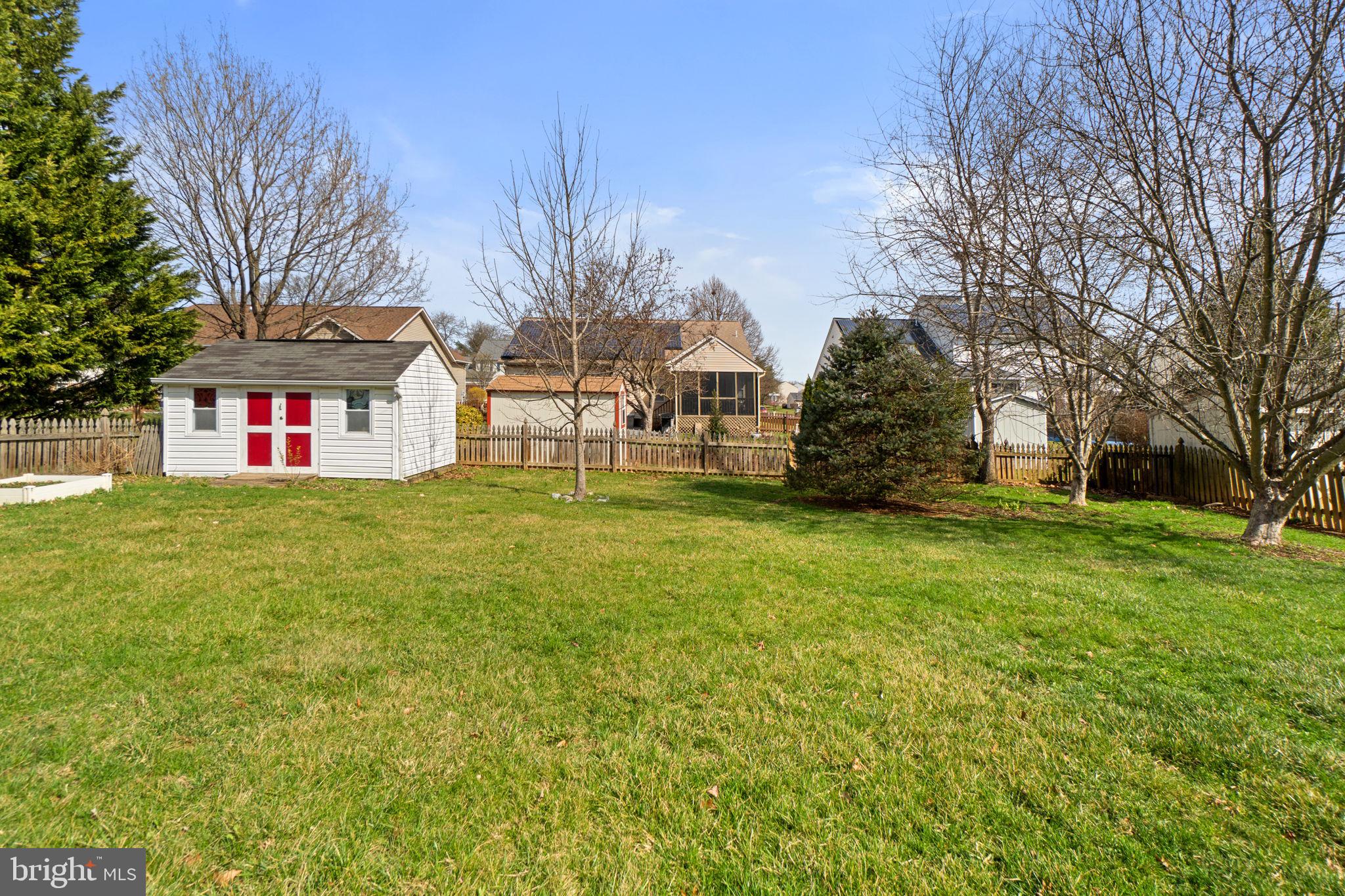 NORTH CROSSING - Residential