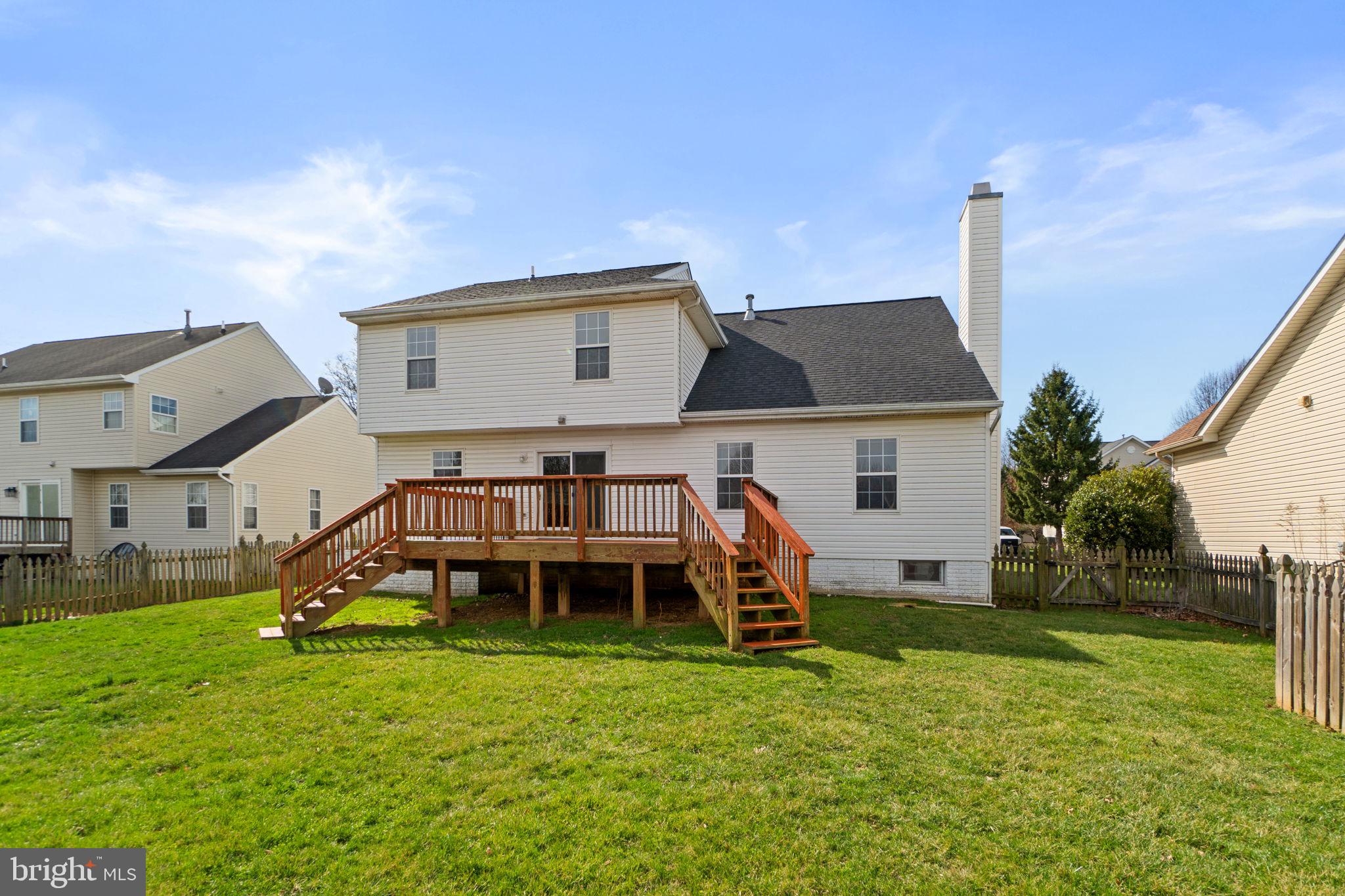 NORTH CROSSING - Residential