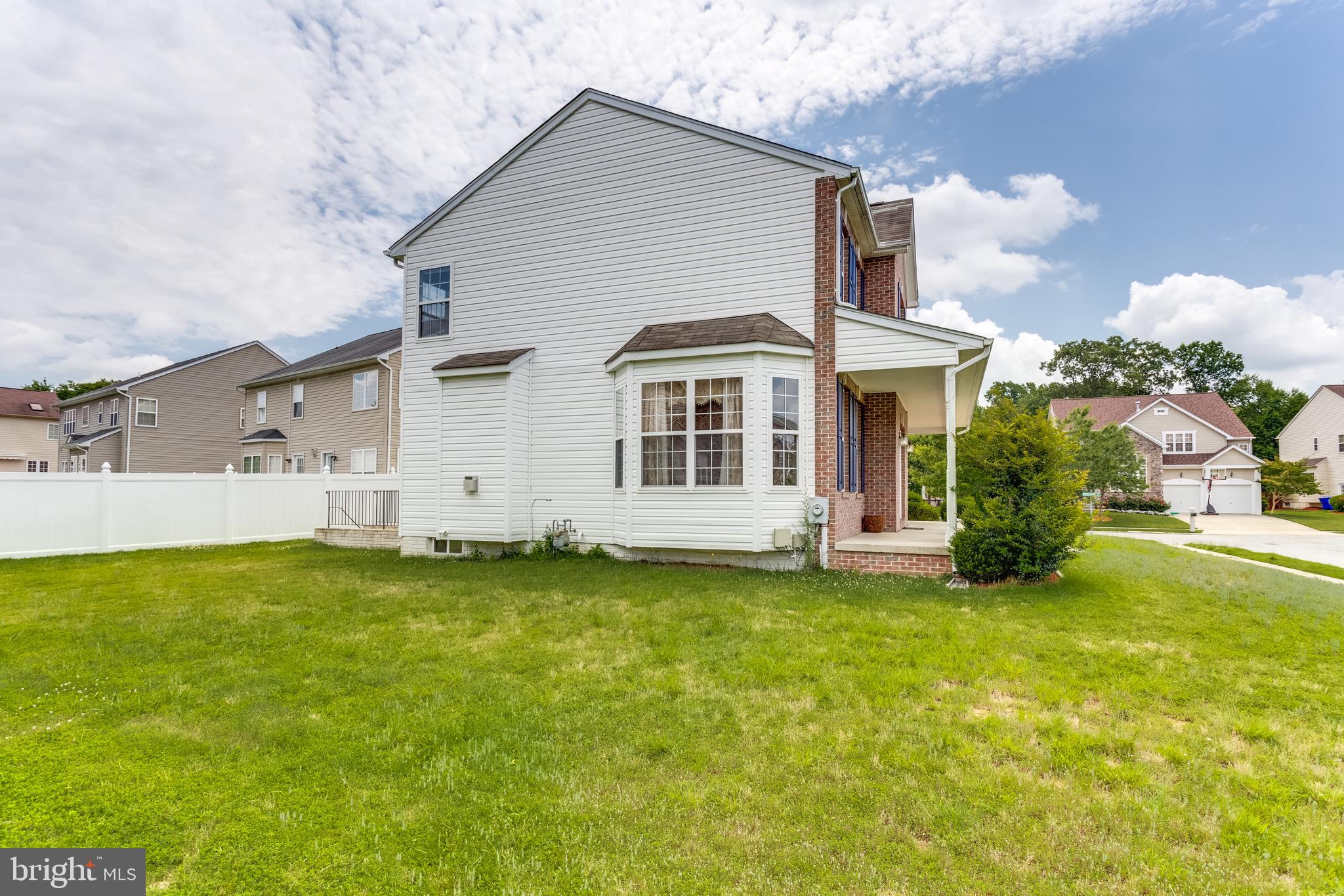 WINDSOR MILL SUB - Residential Lease