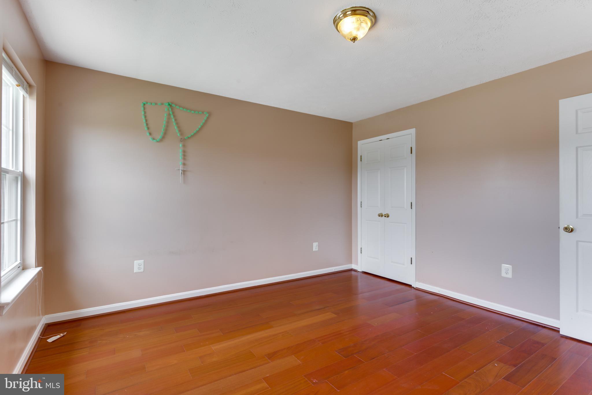 WINDSOR MILL SUB - Residential Lease