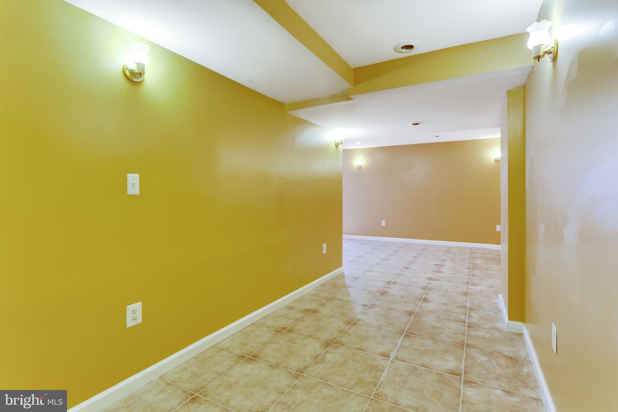 WINDSOR MILL SUB - Residential Lease