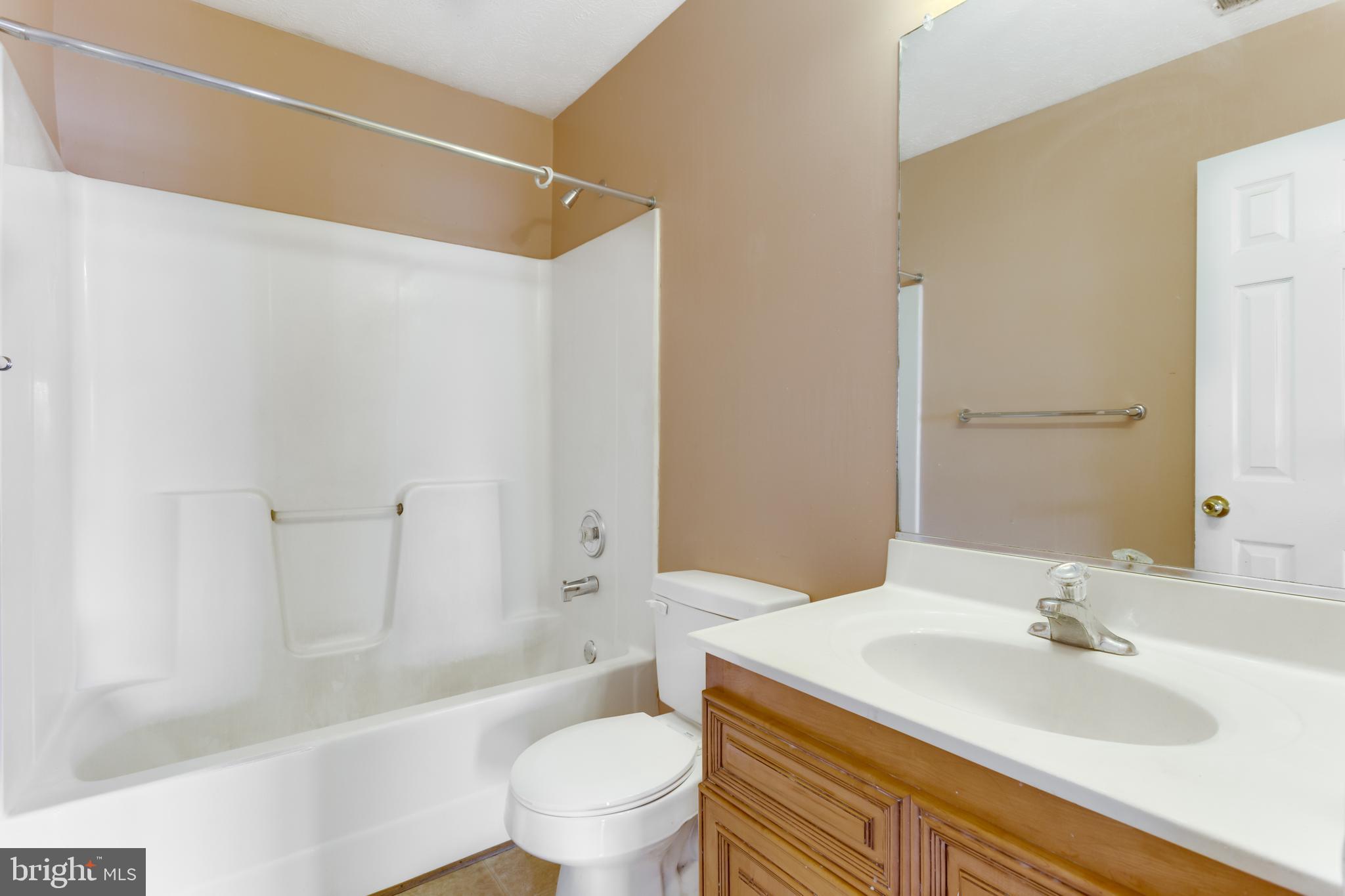 WINDSOR MILL SUB - Residential Lease