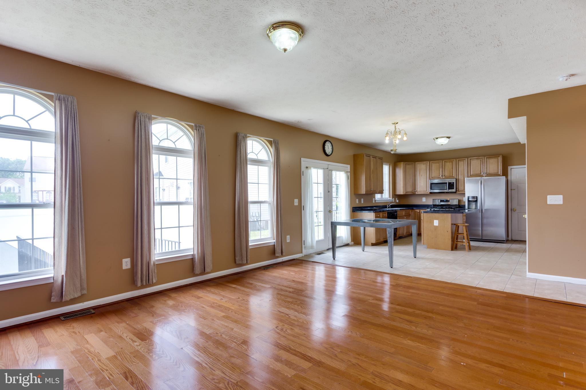 WINDSOR MILL SUB - Residential Lease