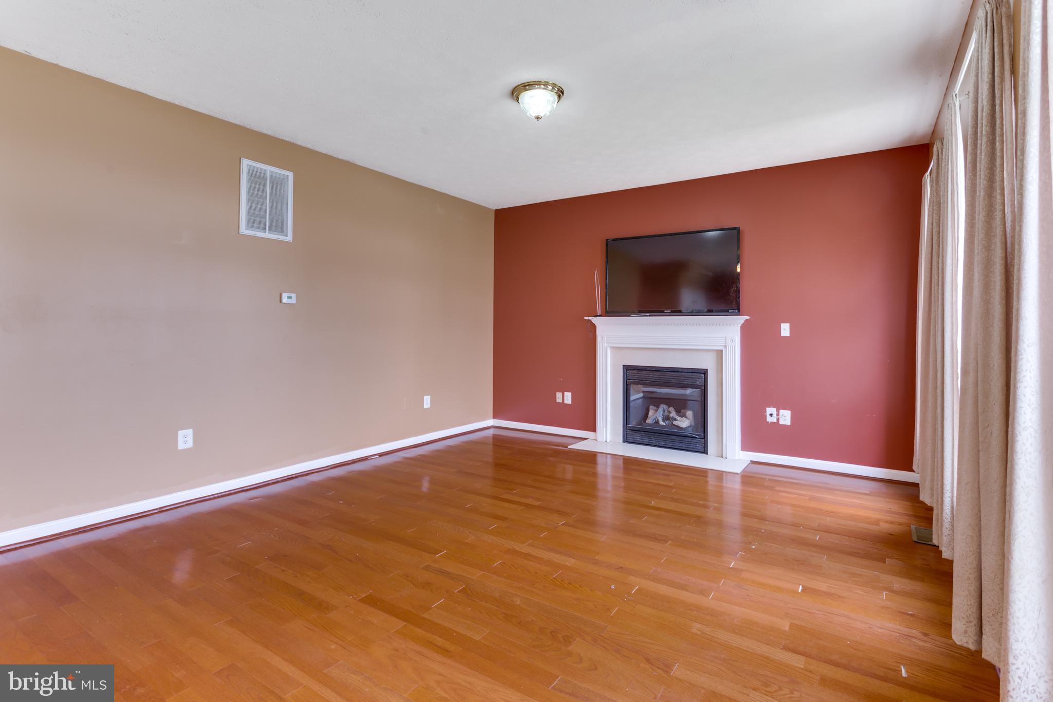 WINDSOR MILL SUB - Residential Lease