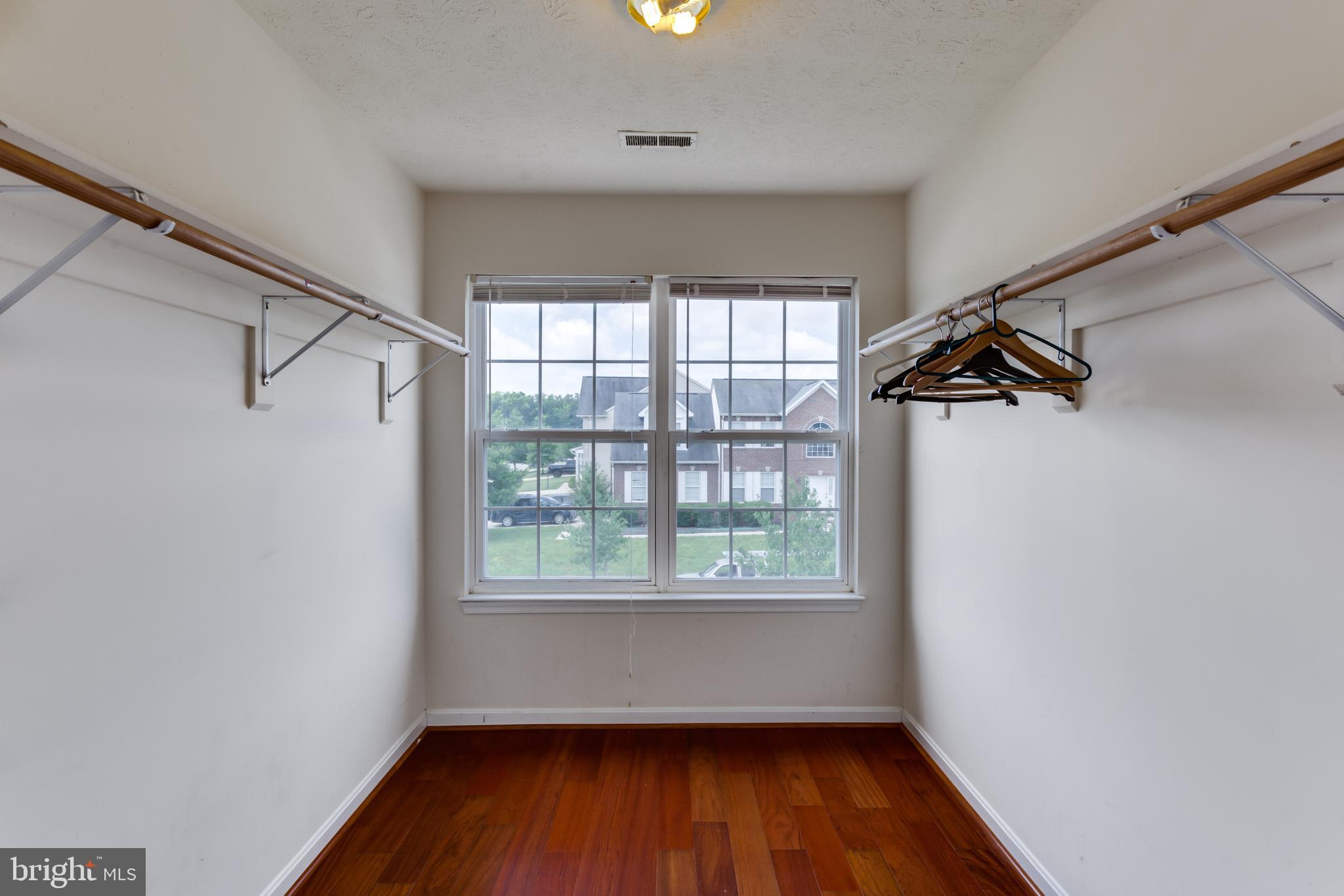 WINDSOR MILL SUB - Residential Lease