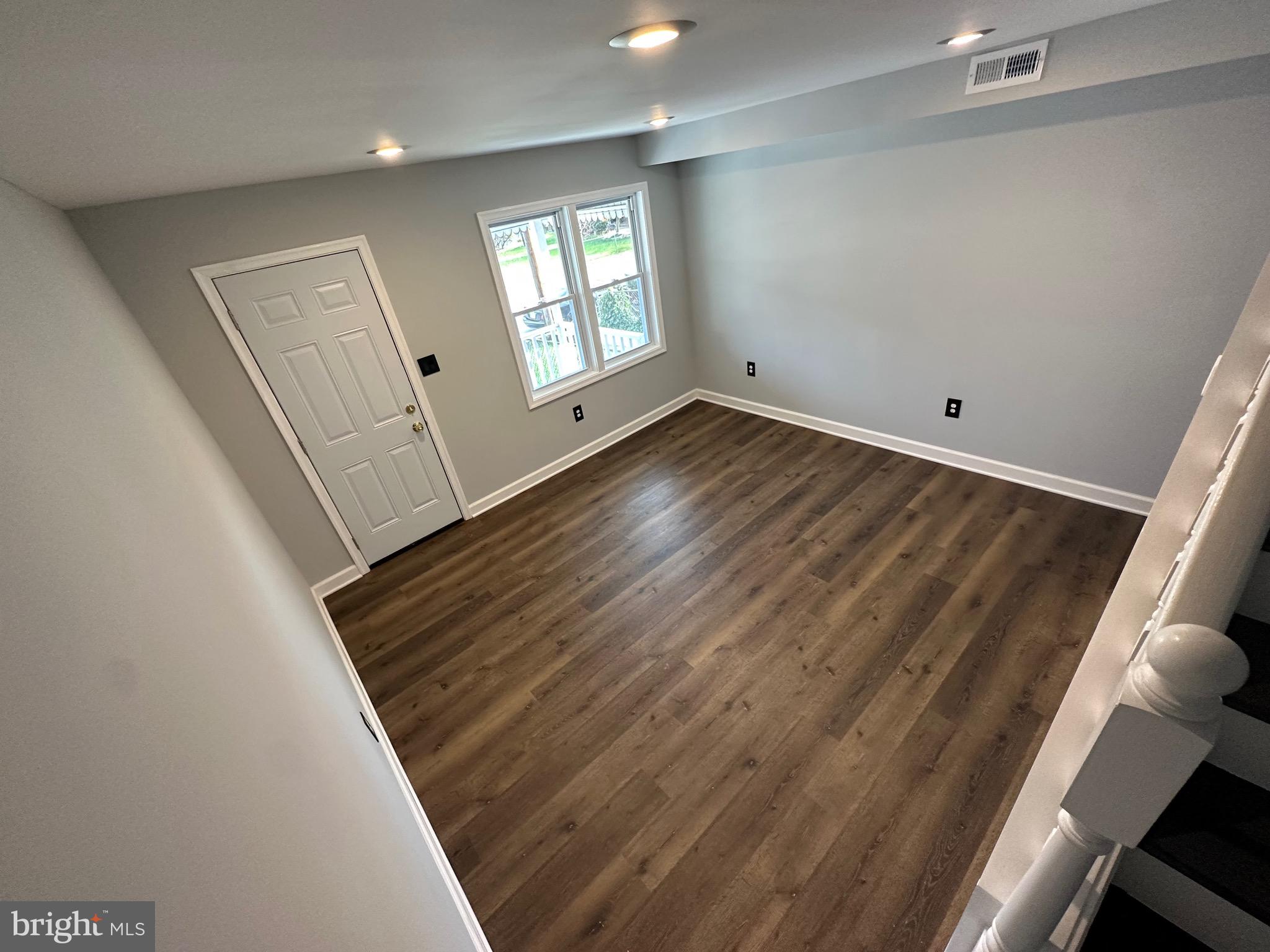 CHERRY HILL - Residential