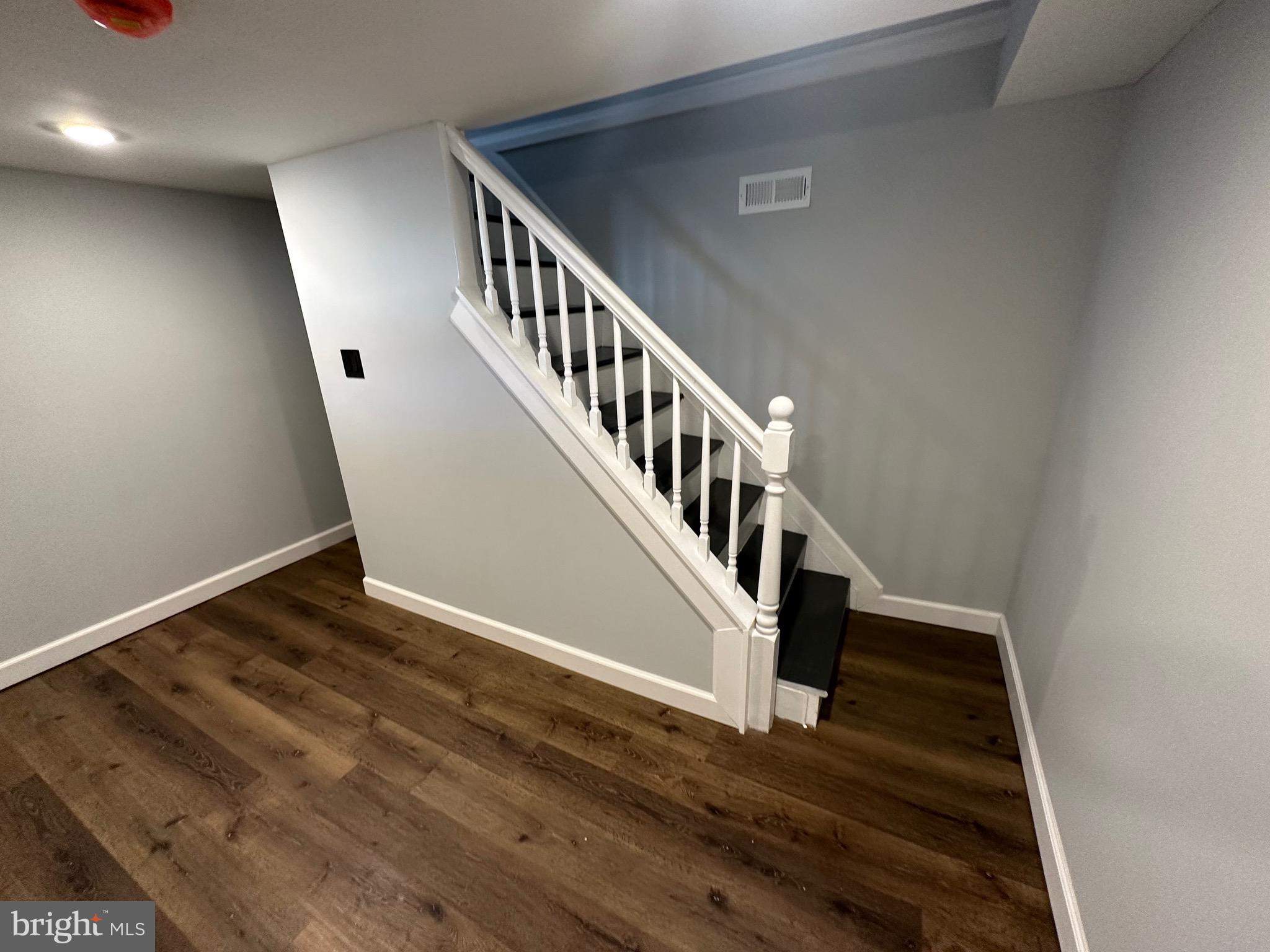 CHERRY HILL - Residential