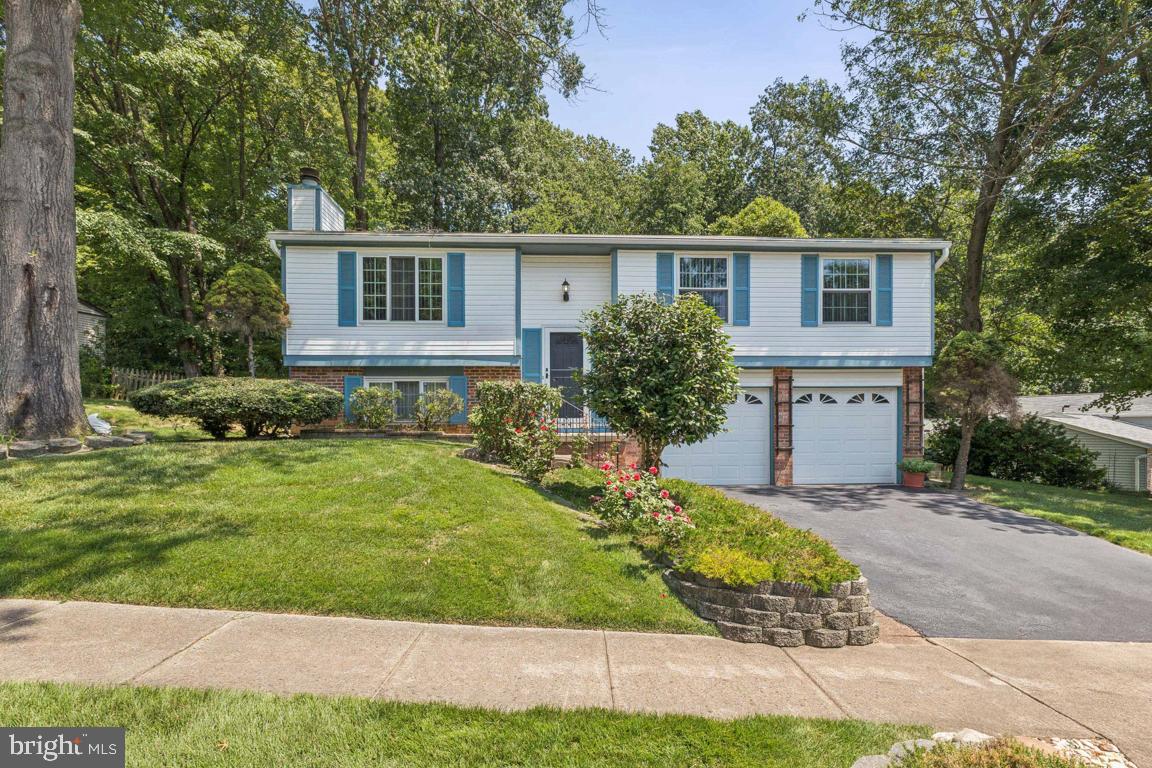 Nestled in the serene community of Newington Forest, this charming detached residence offers a perfect blend of comfort and elegance. With three spacious bedrooms and two and a half bathrooms, this home is designed for both relaxation and entertaining. Step inside to discover a warm and inviting atmosphere, highlighted by a cozy fireplace that serves as the heart of the living space in the lower level. Imagine curling up with a good book or enjoying intimate gatherings with loved ones in this beautifully serene backyard. The open layout seamlessly connects the living room to the dining space, creating an ideal flow for entertaining. The kitchen is a culinary enthusiast's dream, featuring stainless steel appliances, including a microwave, stove, and refrigerator. Whether you're preparing a gourmet meal or a quick snack, this kitchen is equipped to handle it all with style and efficiency. As you explore the home, you'll appreciate the well-maintained exterior, adorned with durable vinyl siding that enhances its curb appeal. The property sits on a generous 0.36-acre lot, providing plenty of space for outdoor activities or simply enjoying the lush garden and lawn views. Picture yourself sipping morning coffee on the deck, surrounded by the beauty of nature. The attached front-entry garage offers convenience and ample storage, ensuring that your vehicles and belongings are secure and easily accessible. Spend more time enjoying the peaceful surroundings and the vibrant community. This residence is not just a house; it's a lifestyle. Experience the tranquility of suburban living while being just moments away from local amenities and recreational opportunities. Whether you're hosting a summer barbecue in the backyard or enjoying a quiet evening by the fireplace, this home is designed to cater to your every need. Embrace the exclusive lifestyle that comes with living in Newington Forest. This property is more than just a place to live; it's a place to call home. Welcome Home!