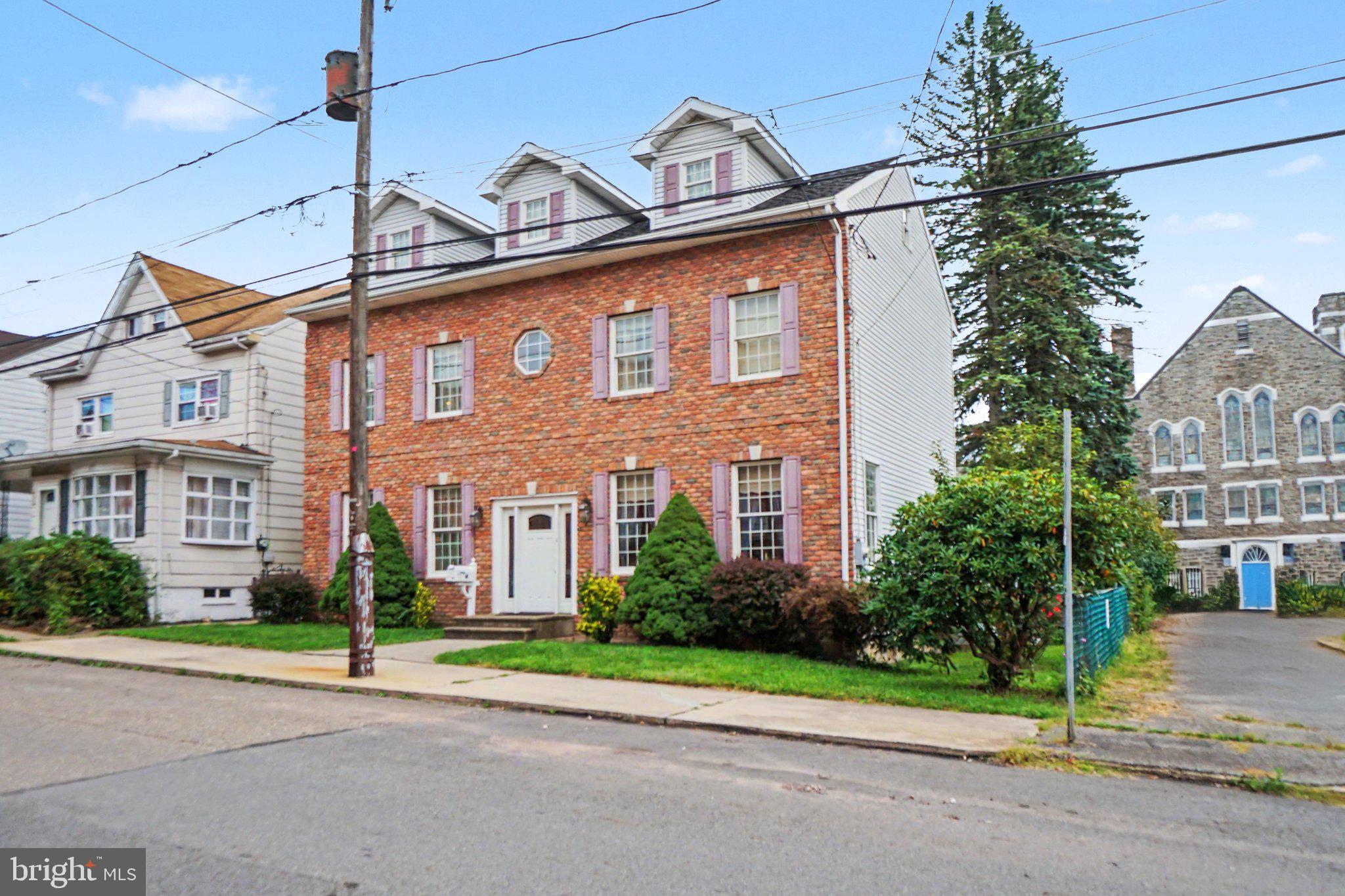 41 S CENTER STREET