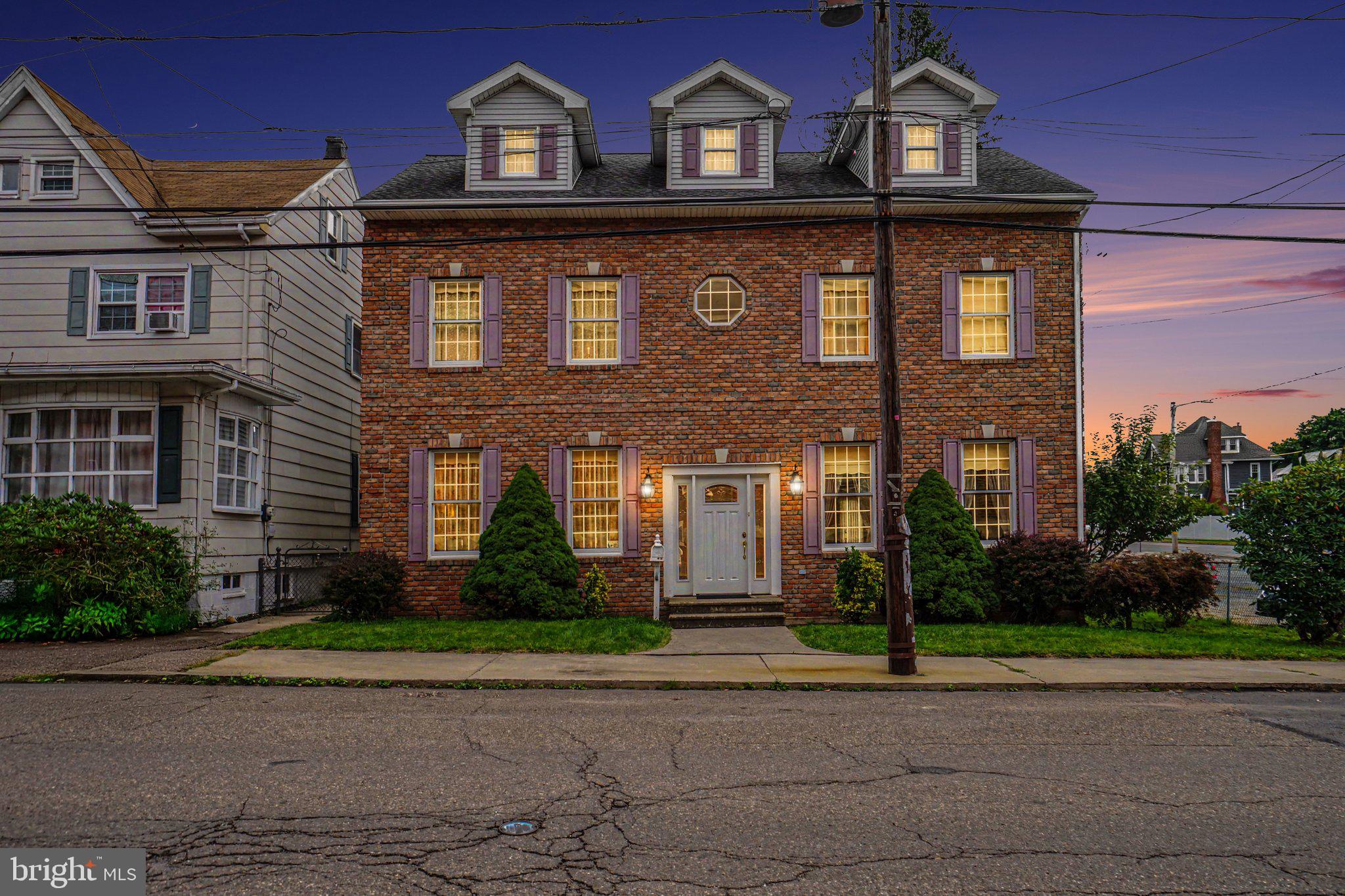 41 S CENTER STREET