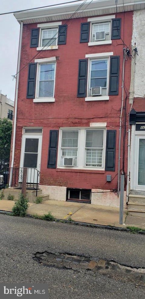 Townhouse For Rent - 4433 Saint Davids Street<br/> PHILADELPHIA, PA 19127