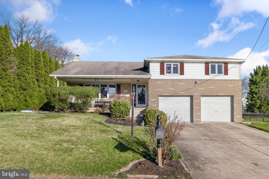 Wow!  Check out this well cared for Split Foyer home in Dallastown School District!!  Featuring 3 bedrooms and 2.5 baths, this is one you won't want to miss! As you enter the home you will find your living room to your left that flows right into your dining room and spacious kitchen.  The lower level provides you a great entertaining space with a door that leads you to your outdoor porch and large yard.  As you move upstairs, you will love the three over-sized bedrooms. The primary bedroom has both an attached full bath along with a walk in closet. Looking for a great neighborhood to go along with this great home?  Then you won't want to miss out on this opportunity. Schedule your showing today!
*AGENTS-PLEASE SEE REMARKS*