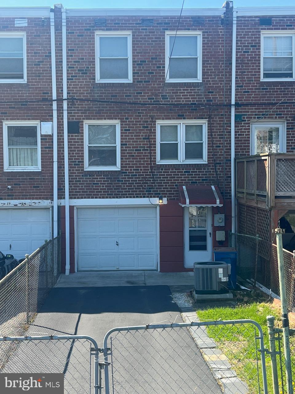 1231 SYCAMORE AVENUE