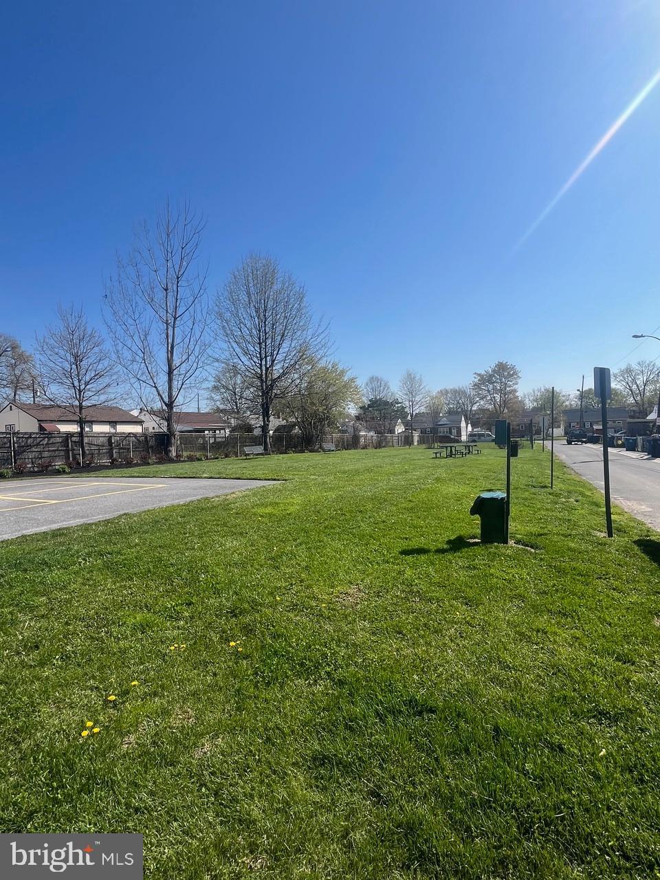 1231 SYCAMORE AVENUE