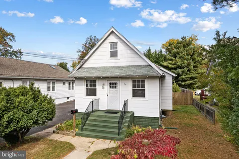 33 E Gloucester Pike, Barrington, NJ MLS: NJCD2105138