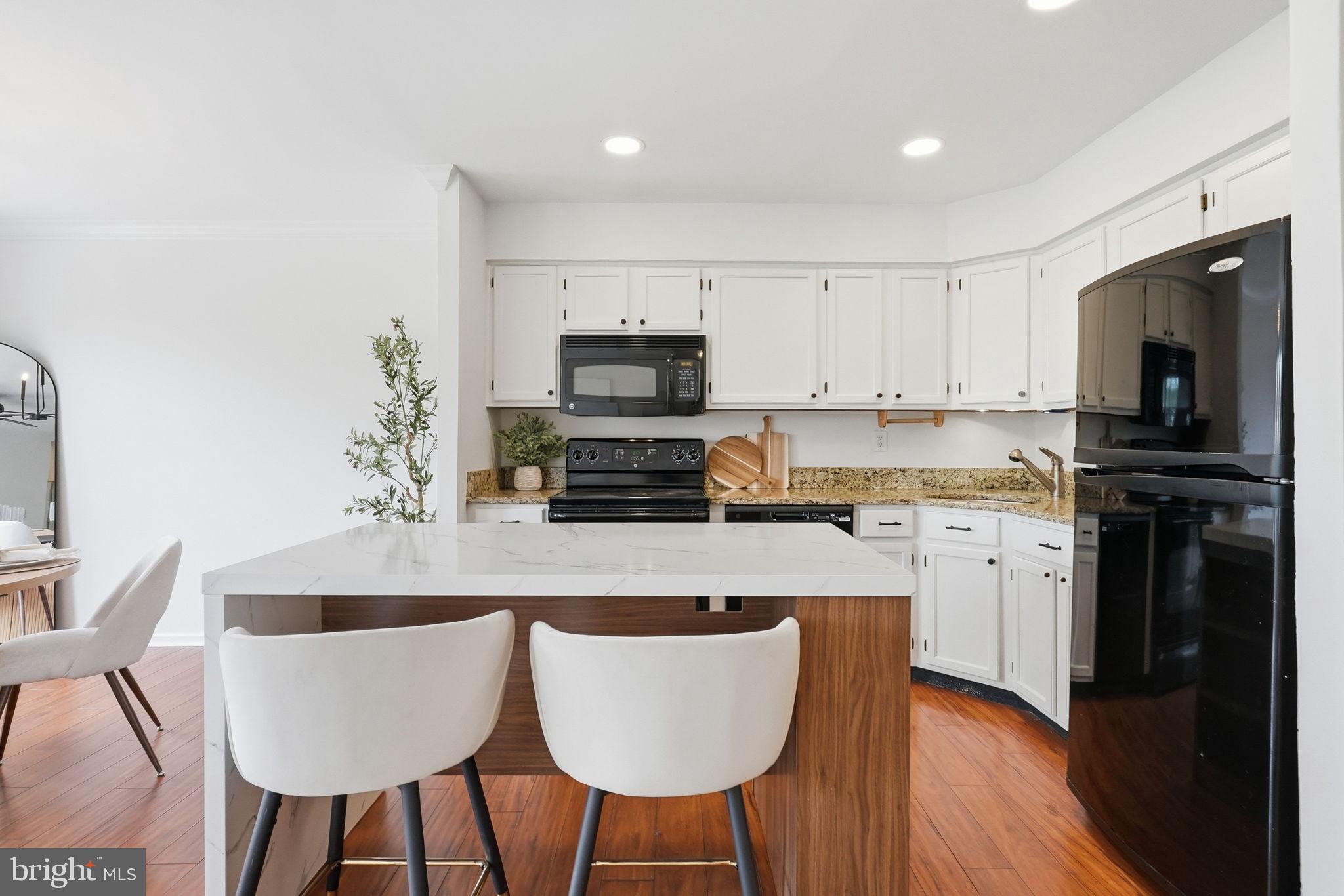 EXTON STATION - Residential