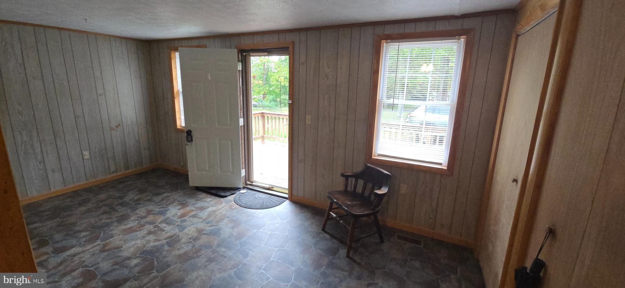 HIGHVIEW - Residential