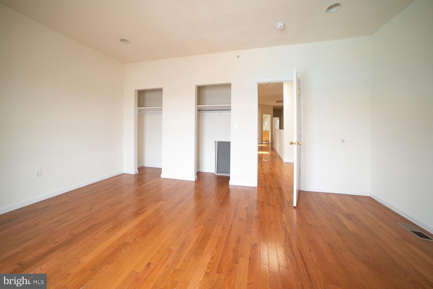 TEMPLE UNIVERSITY - Residential Lease