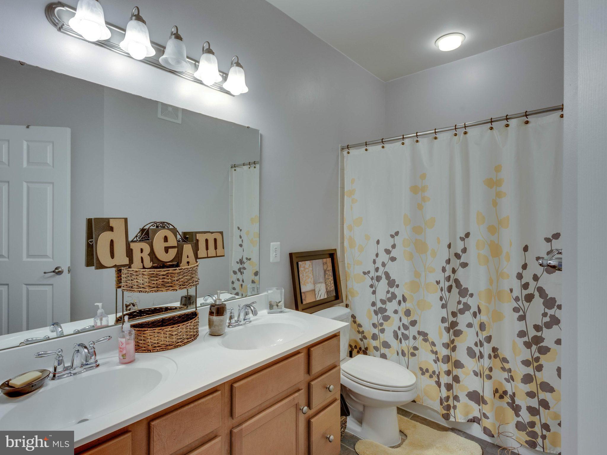 POTOMAC CLUB - Residential Lease