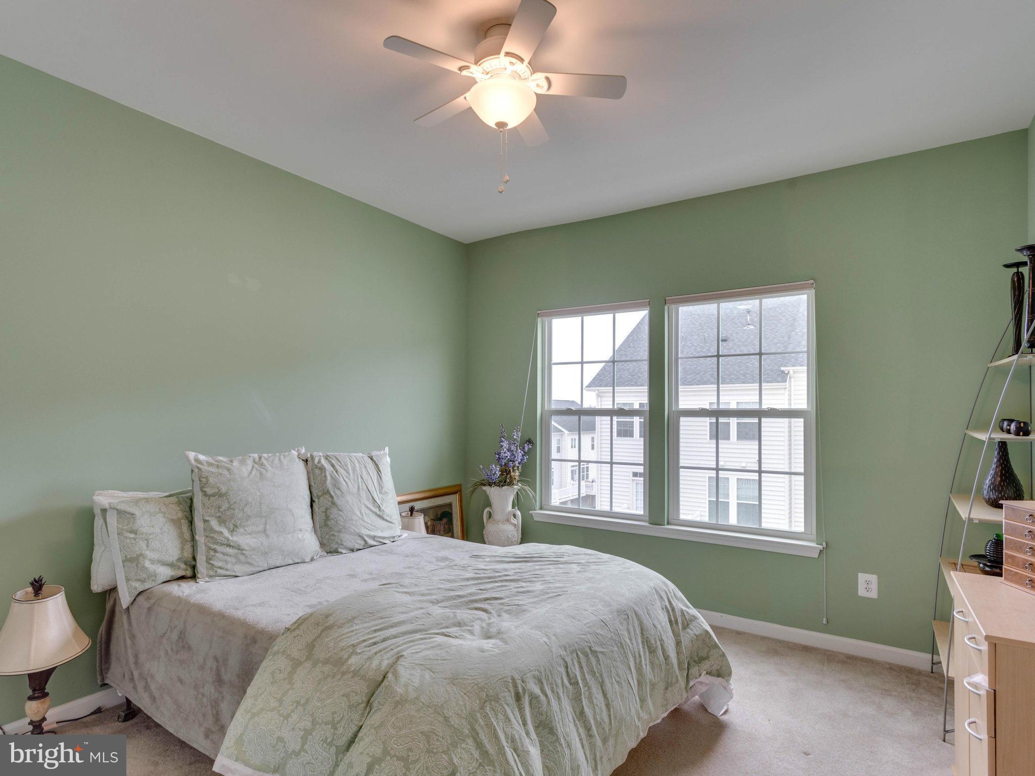 POTOMAC CLUB - Residential Lease