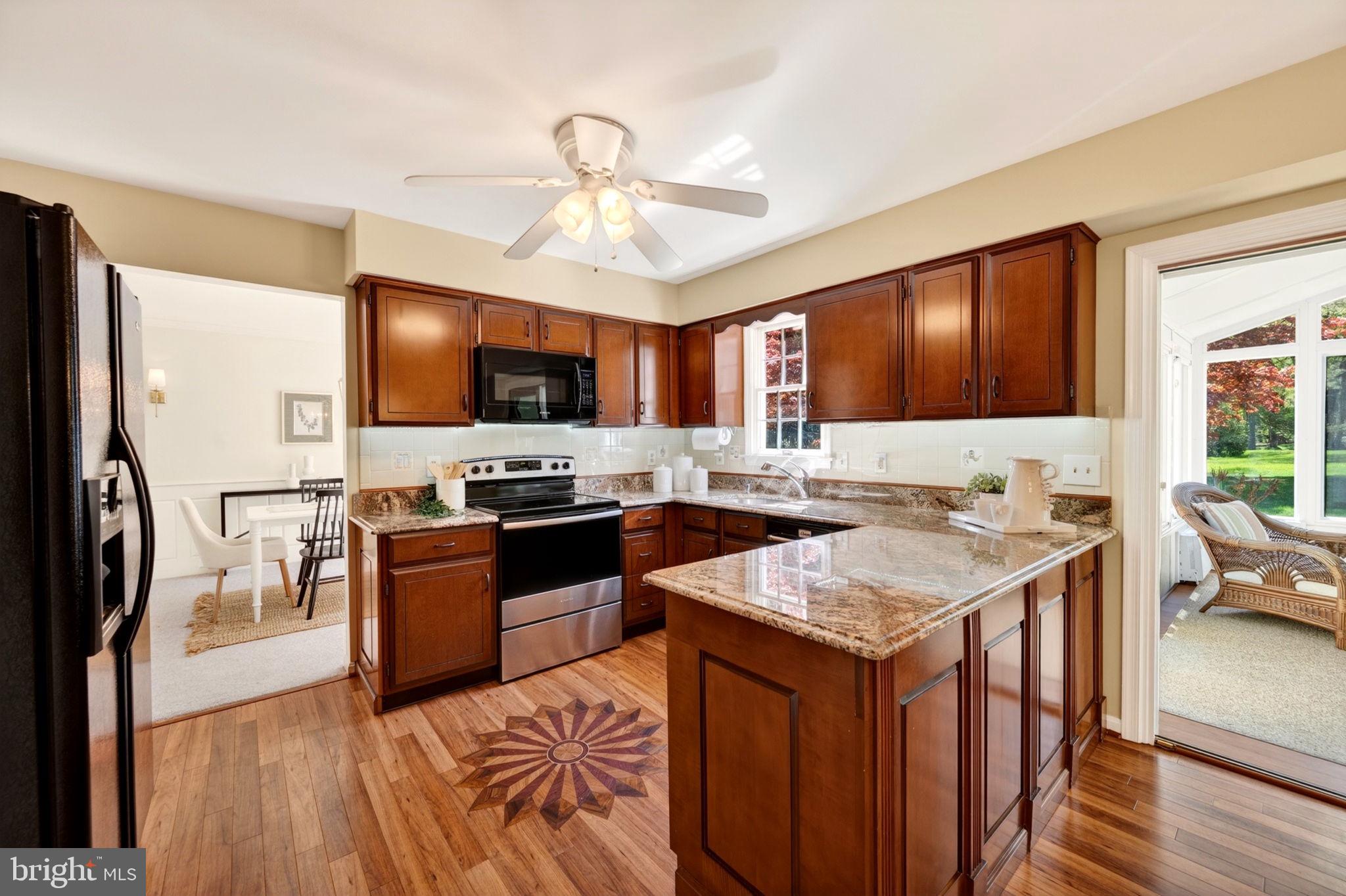 GREEN GLADE WOODS - Residential