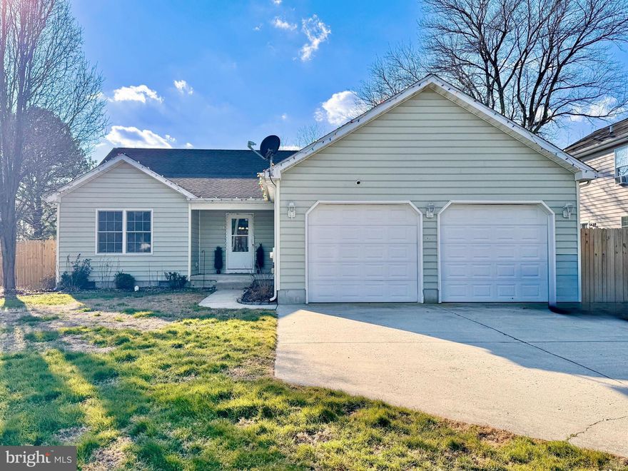 This one story 3 bedroom 2 bath home is move in ready! It is located in close to all major highways for easy commutes as well as local shopping, dining, entertainment and more. This home sits on almost a quarter acre and has a fully fenced in backyard with screened in back porch, as well as attached 2 car garage. Inside you will find a semi open floor plan, with the foyer leading you into the main living spave. This home boasts a large living room, kitchen and open dining area. Carpets were just replaced last year, but other floors include tile and hardwood. Tour this home today!