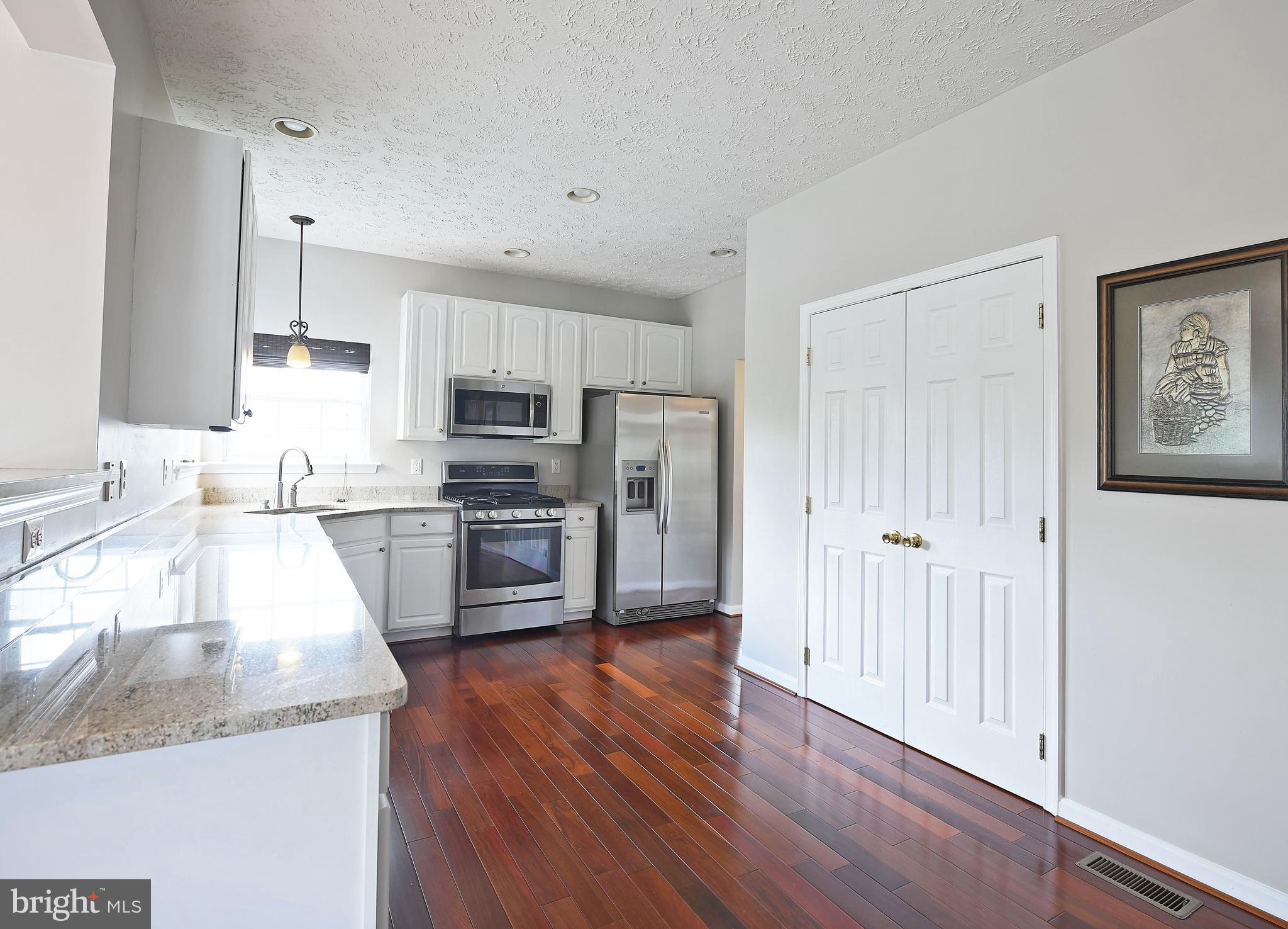 FOREST LAKES - Residential Lease