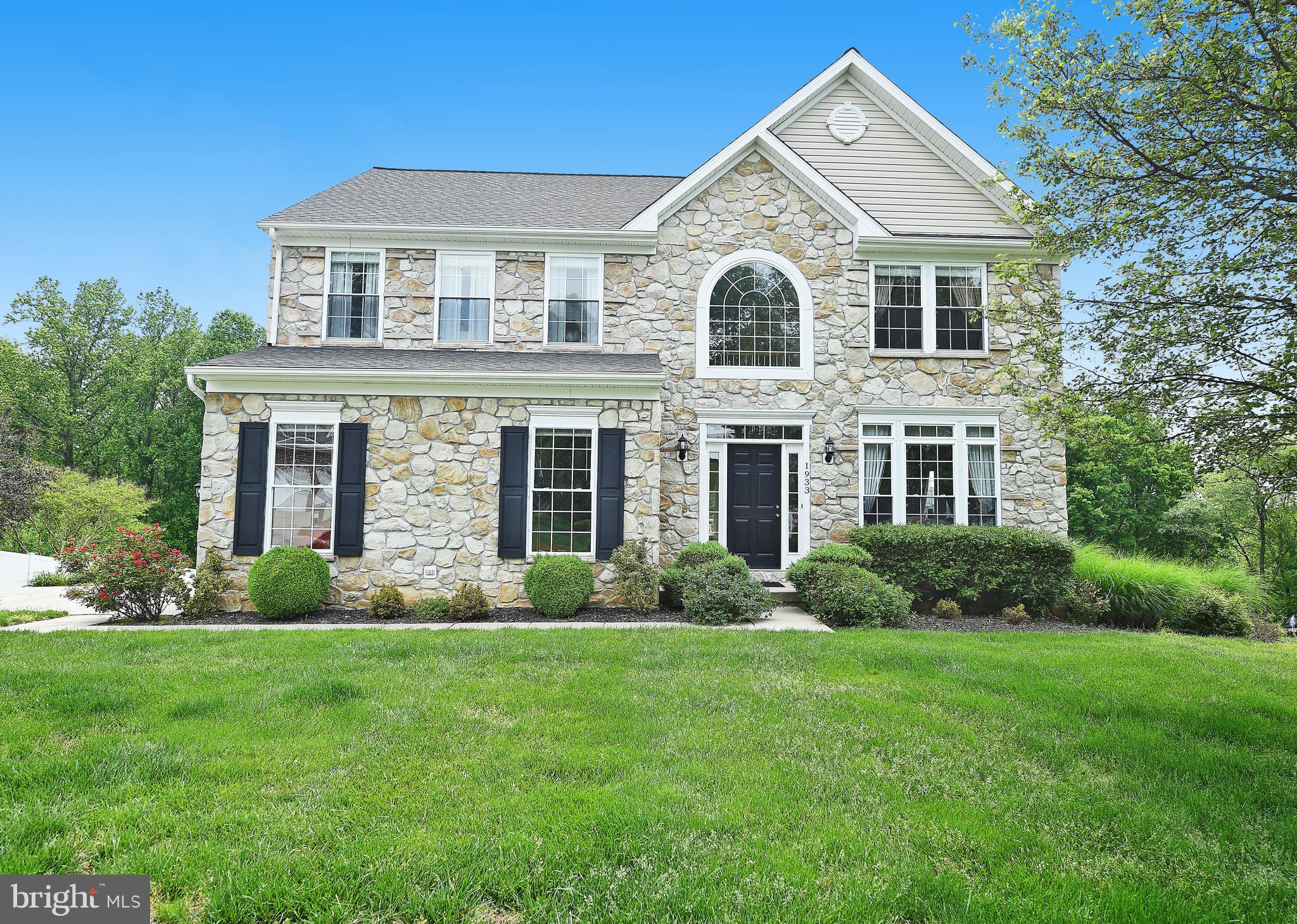 FOREST LAKES - Residential Lease