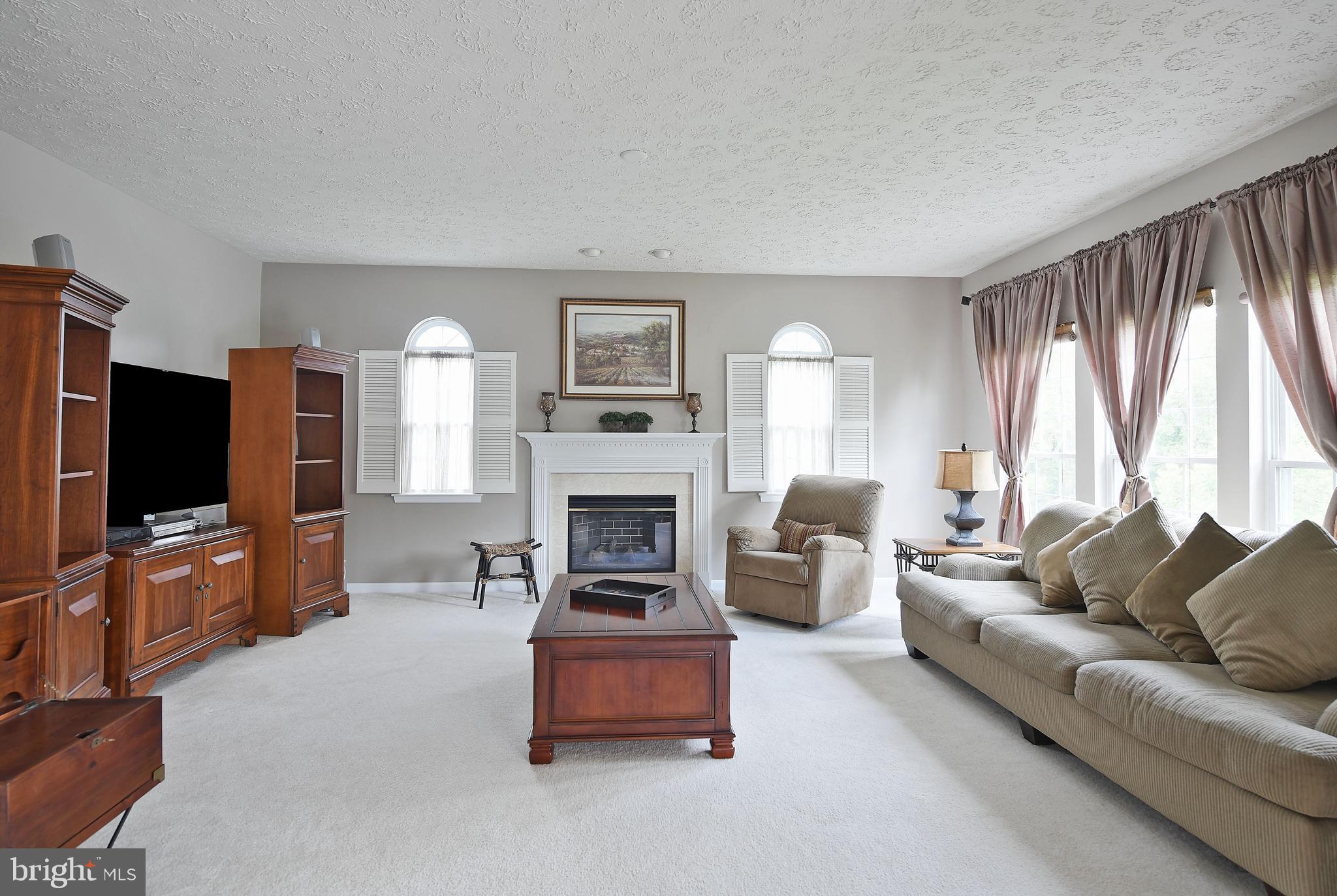 FOREST LAKES - Residential Lease