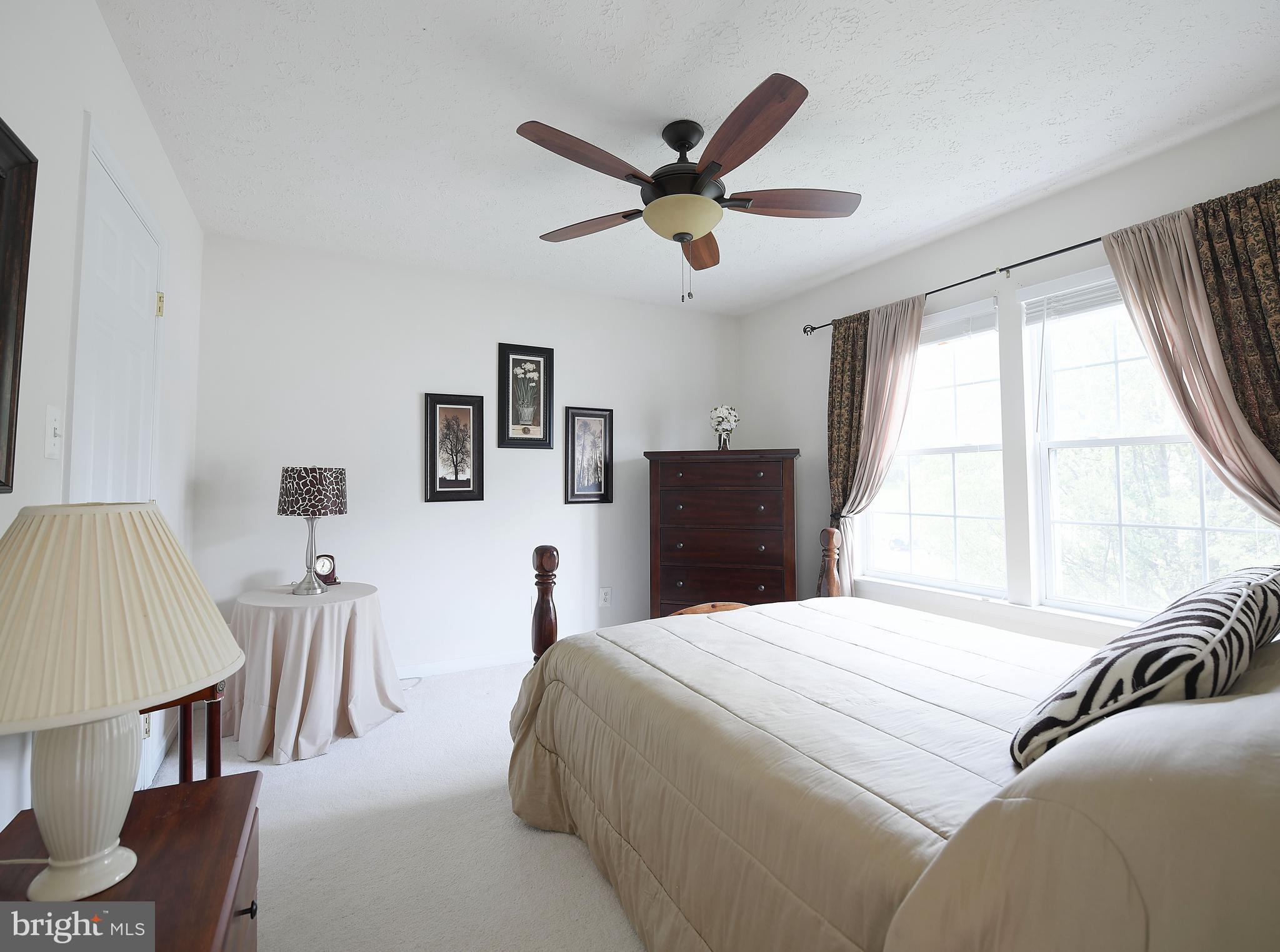 FOREST LAKES - Residential Lease