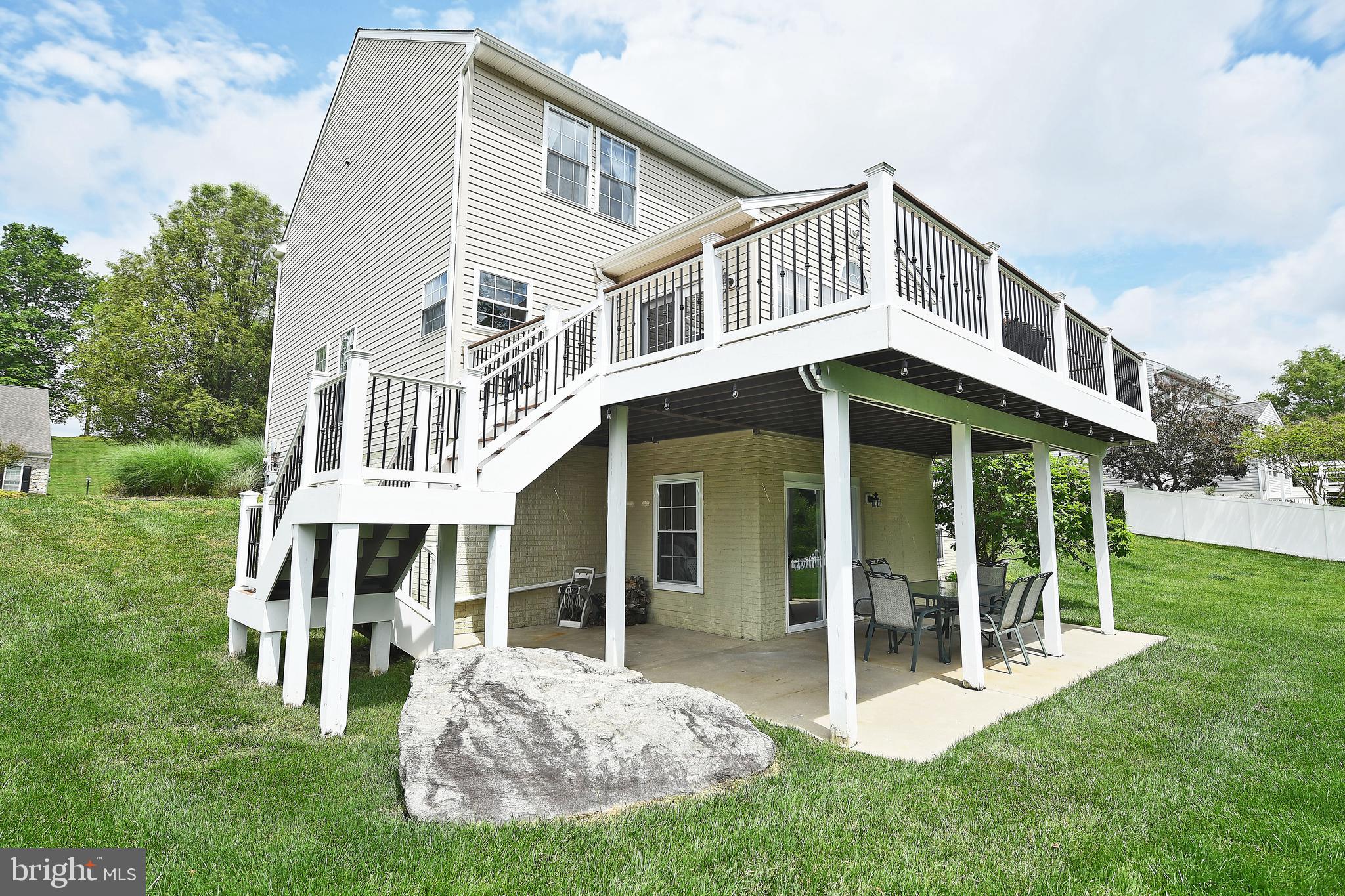 FOREST LAKES - Residential Lease