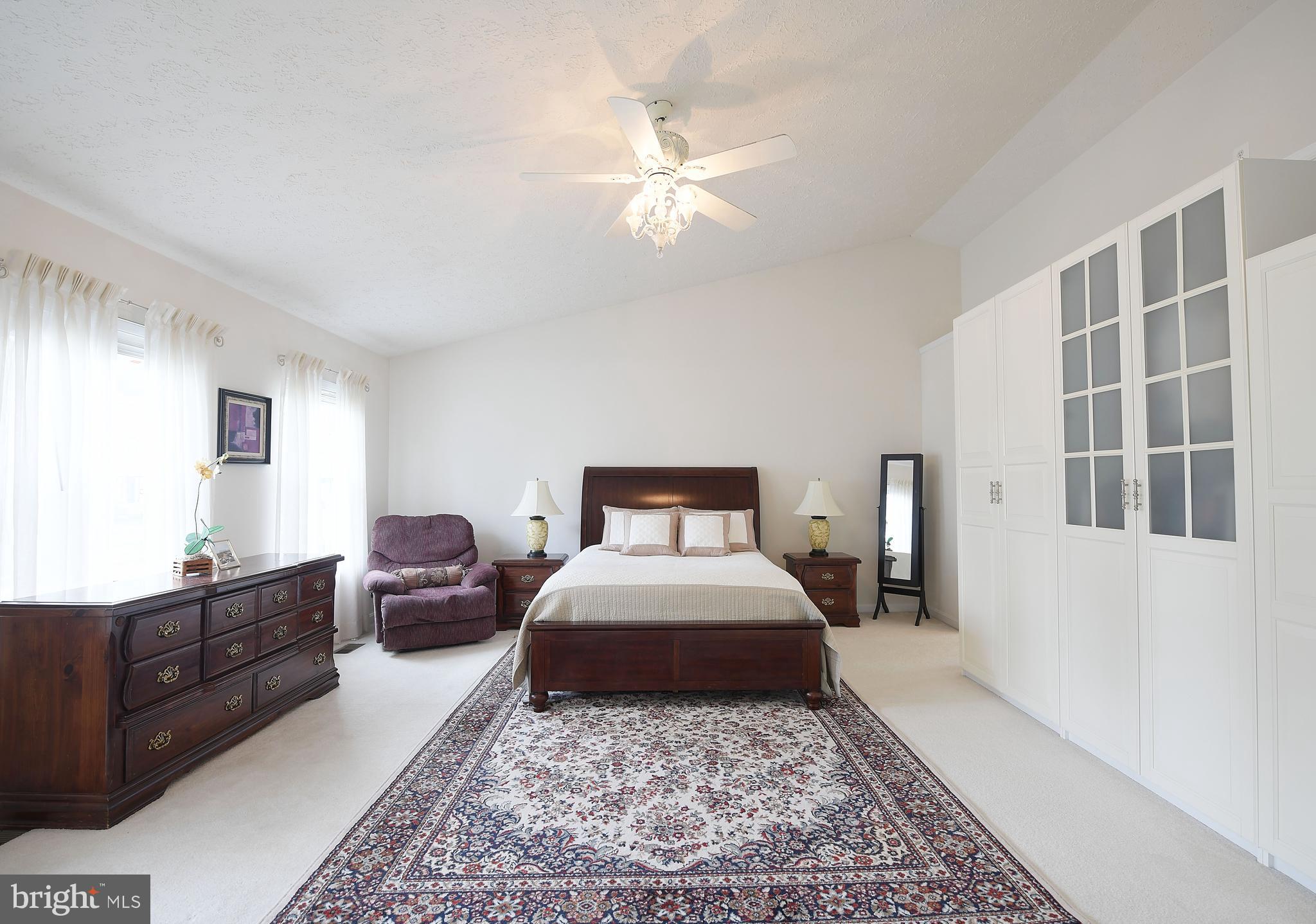 FOREST LAKES - Residential Lease