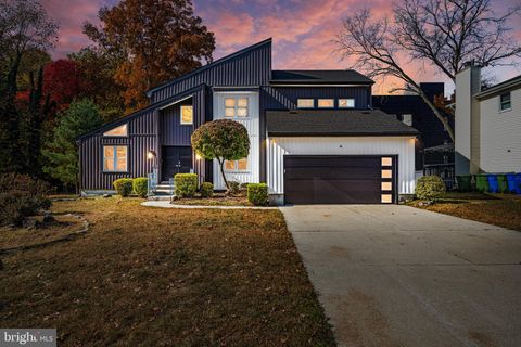 6 AARON COURT CHERRY HILL NJ 08002