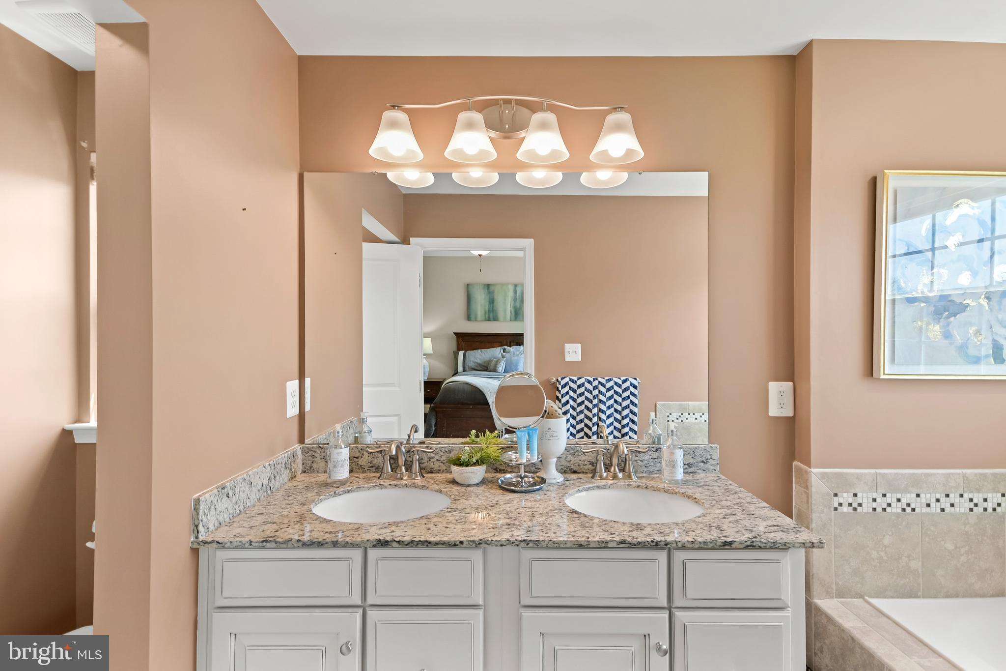 LANDSDALE - Residential