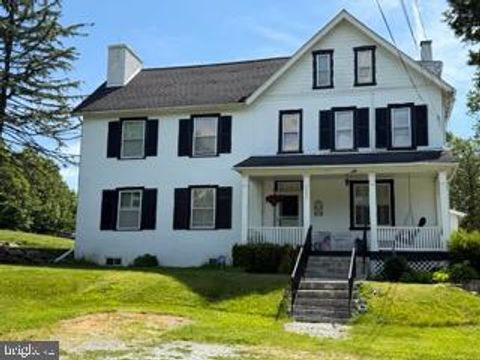 Homes For Sale - 12 Alexis Lane<br/> MALVERN, PA 19355