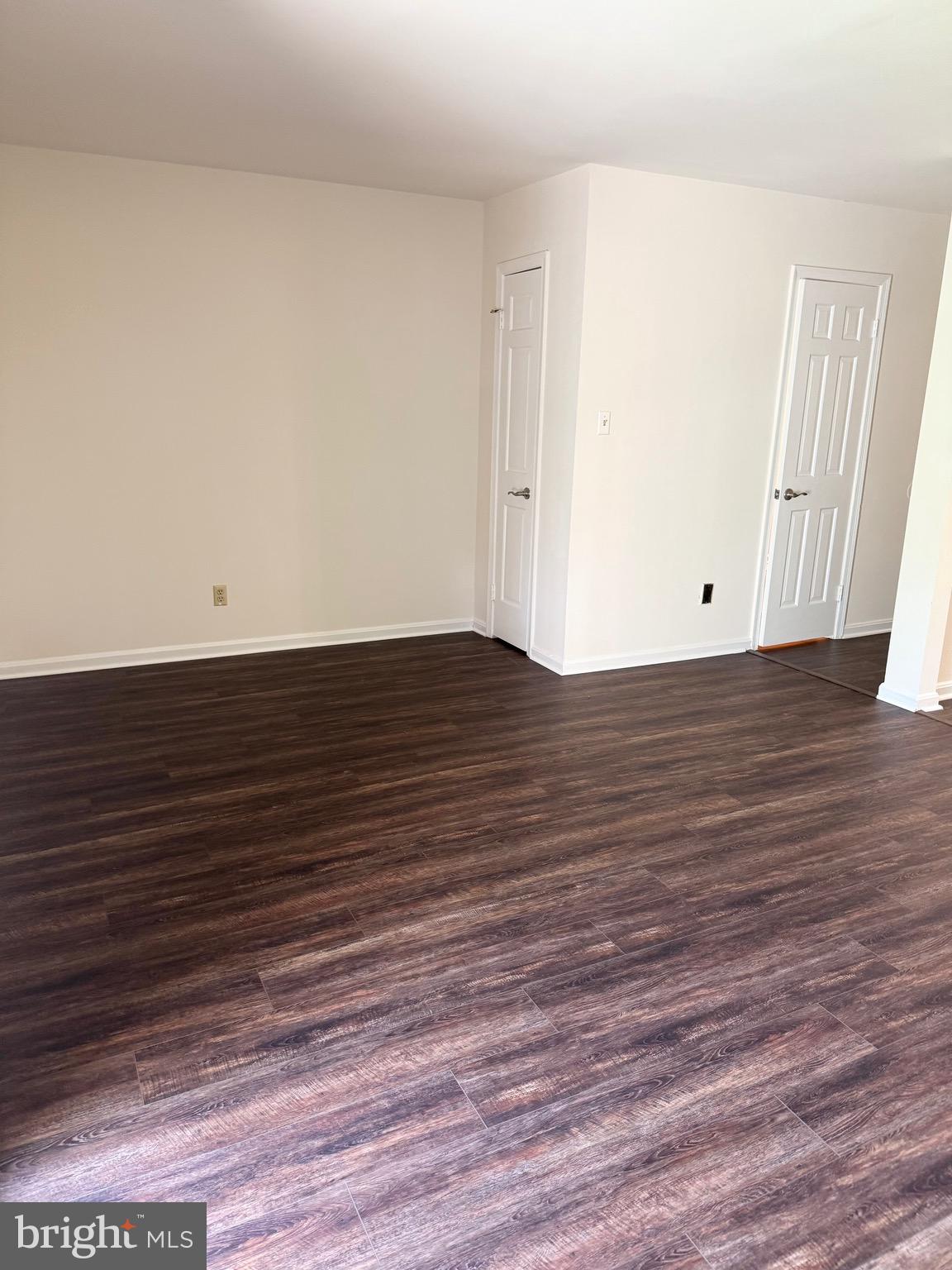 OLDE GREENWICH - Residential Lease