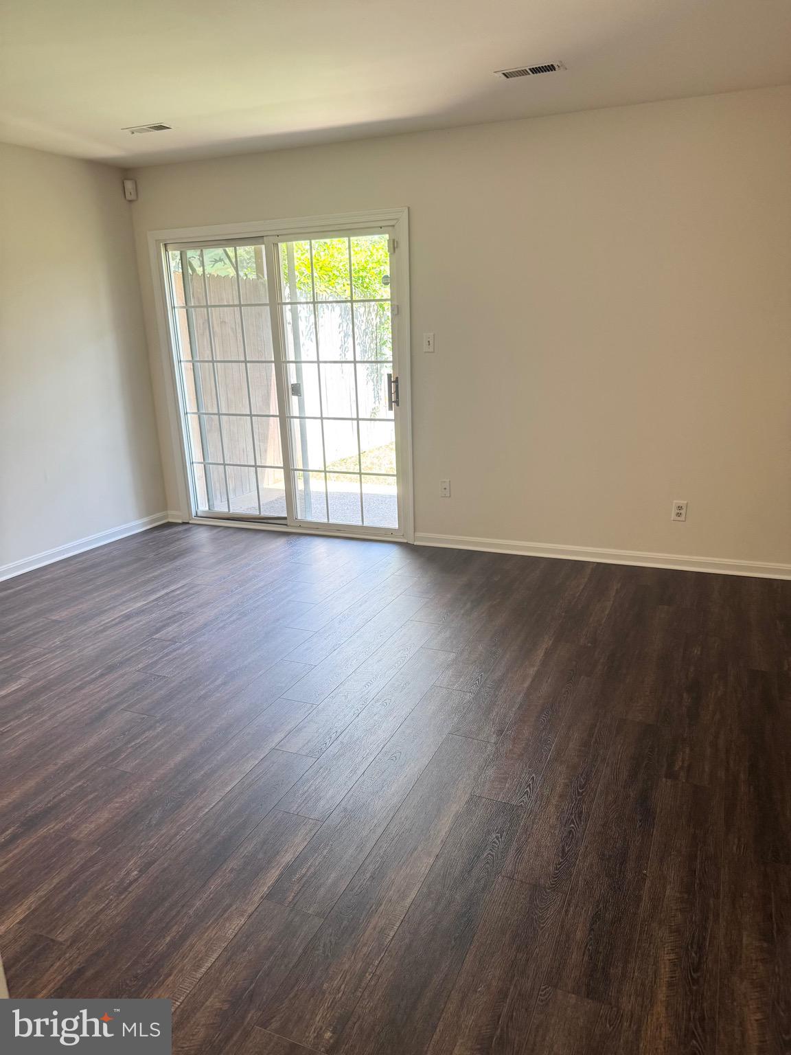 OLDE GREENWICH - Residential Lease