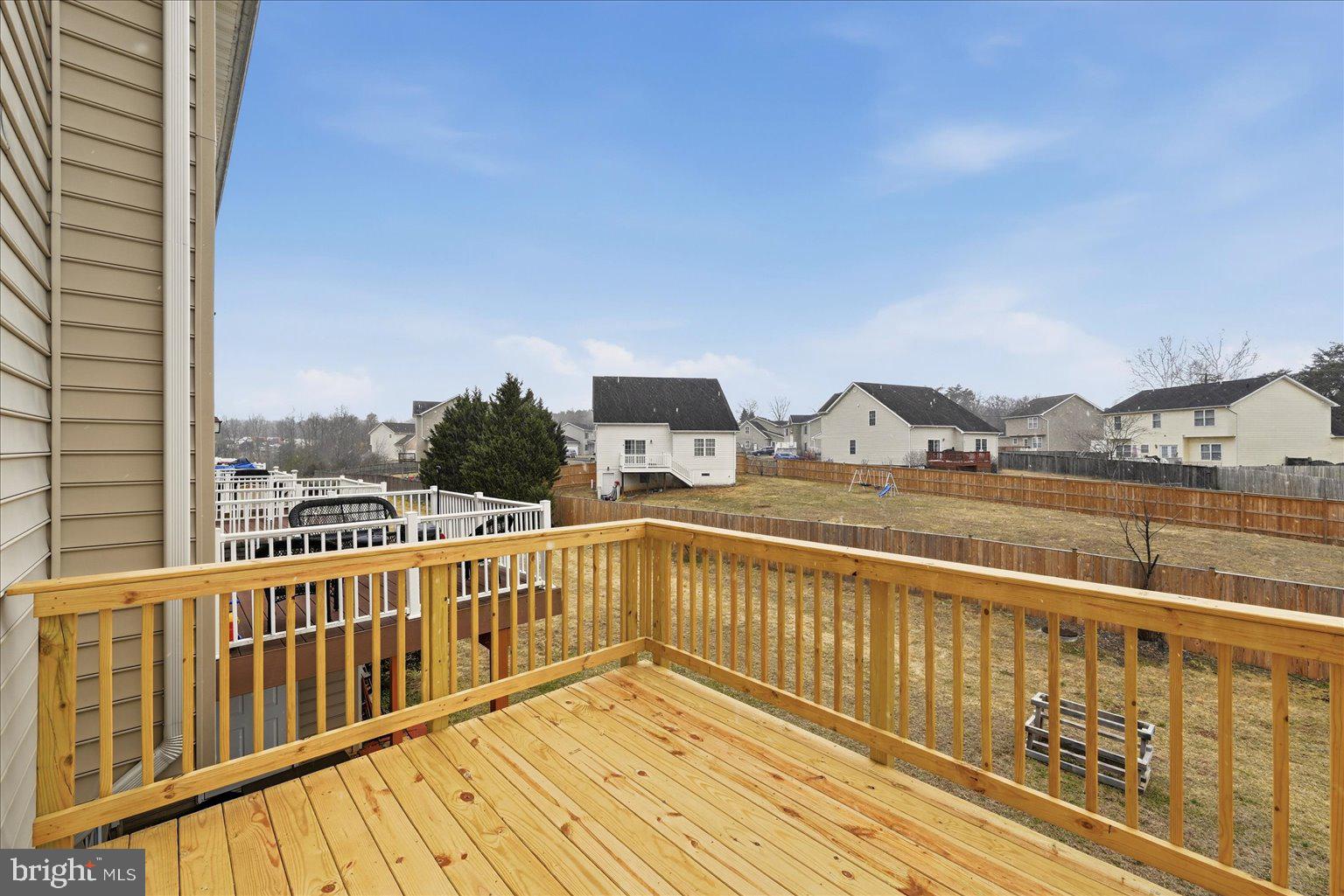 SIGNATURE TOWNS OF WILLOWBY - Residential