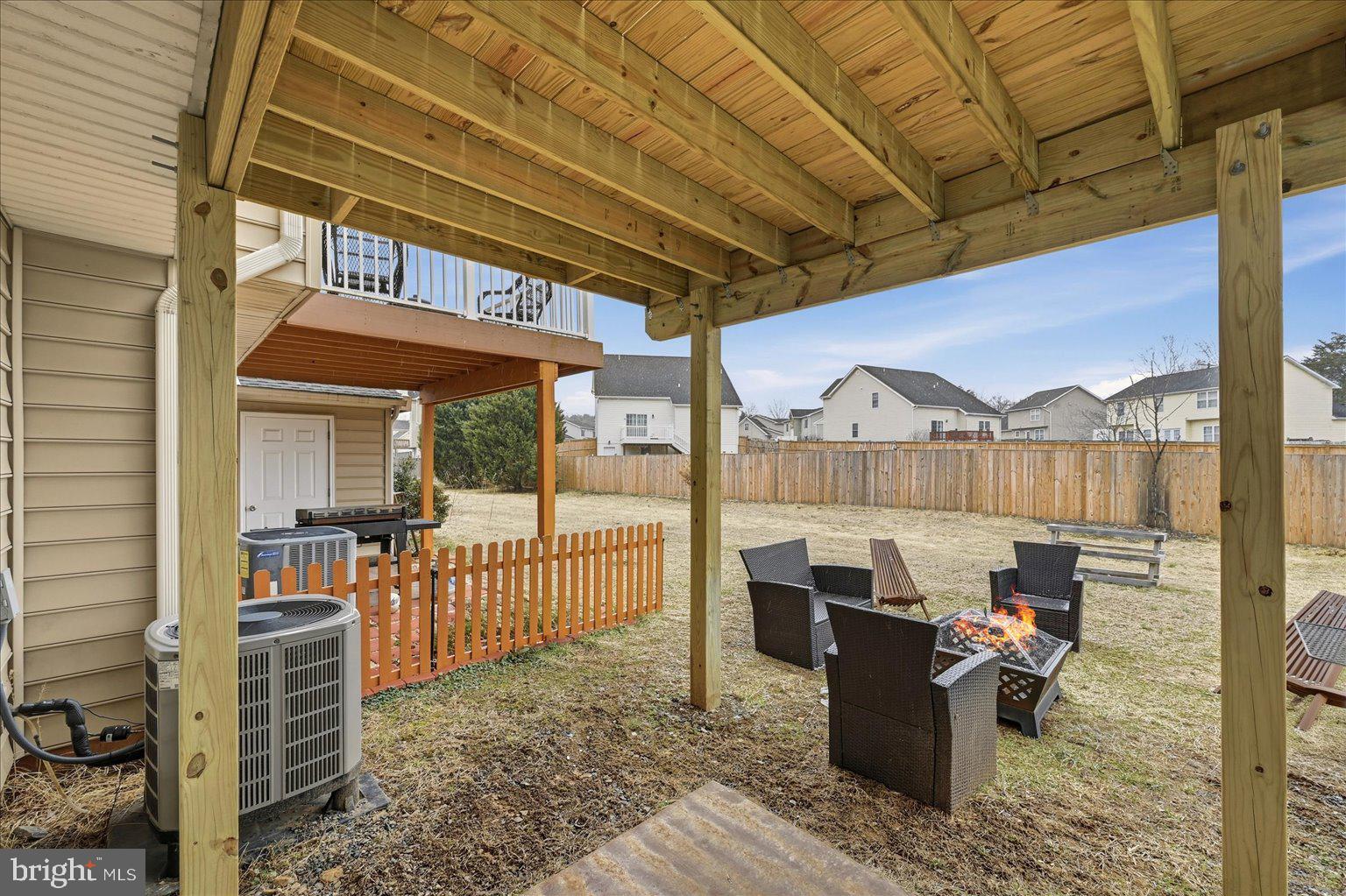 SIGNATURE TOWNS OF WILLOWBY - Residential