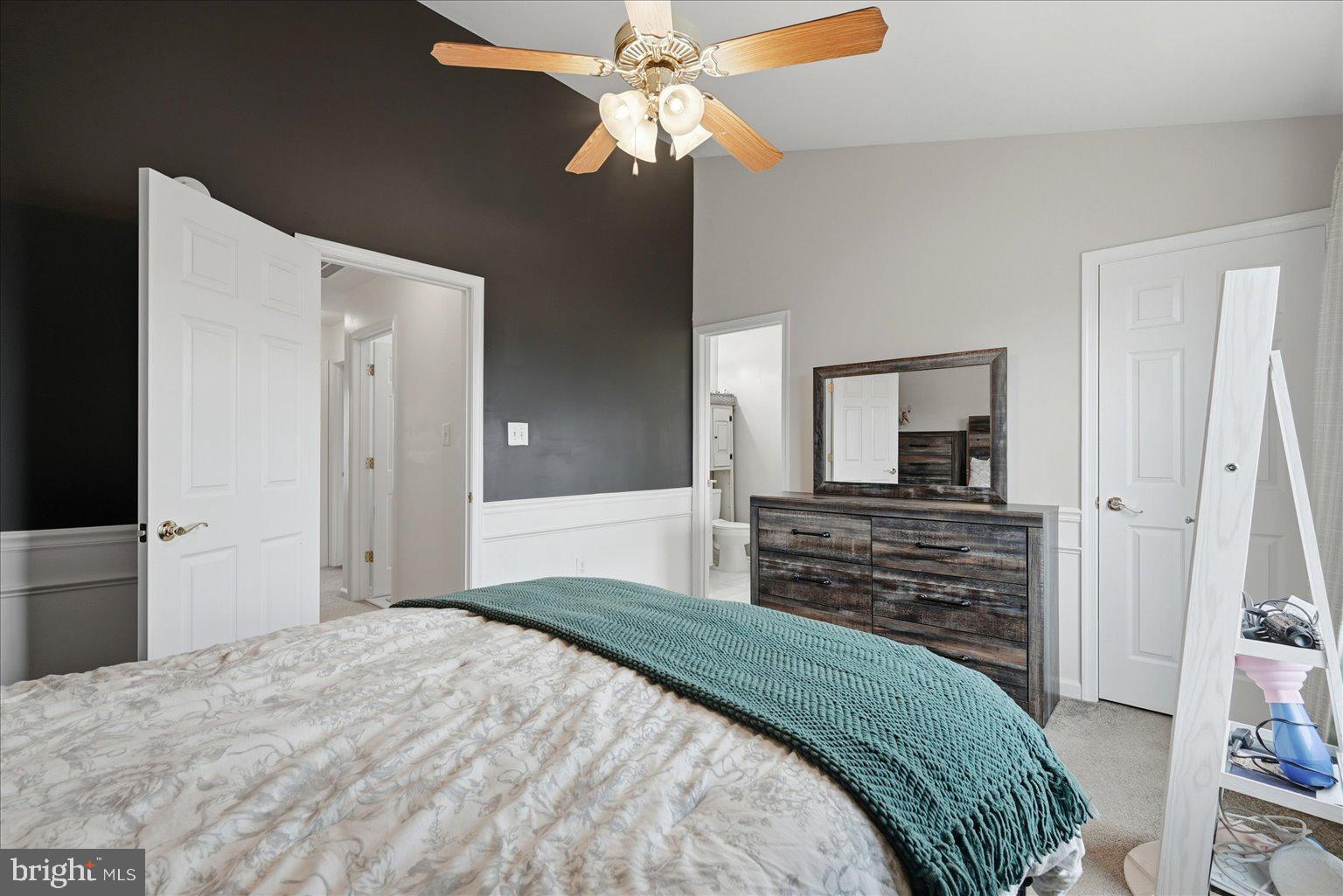 SIGNATURE TOWNS OF WILLOWBY - Residential