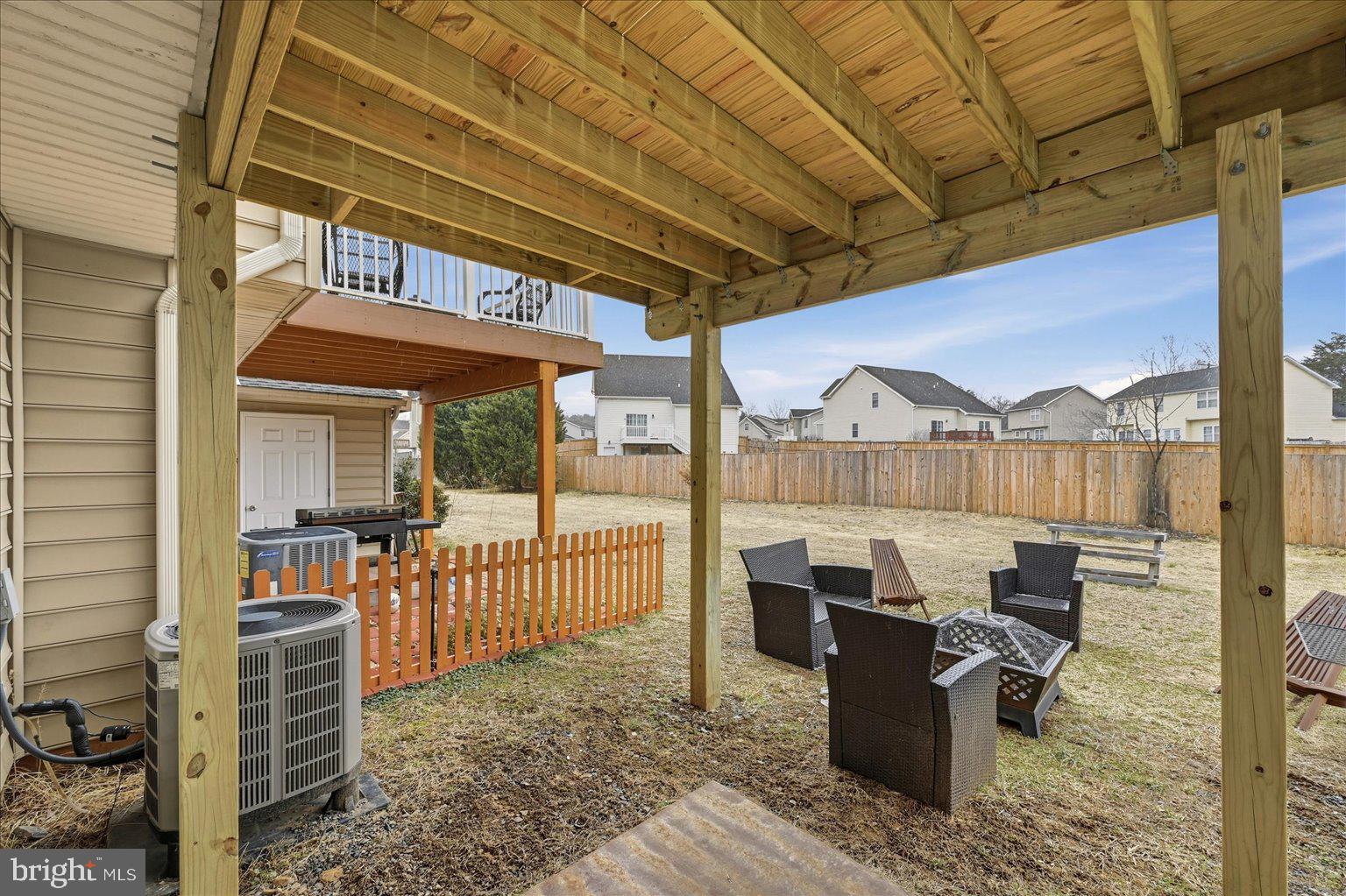 SIGNATURE TOWNS OF WILLOWBY - Residential