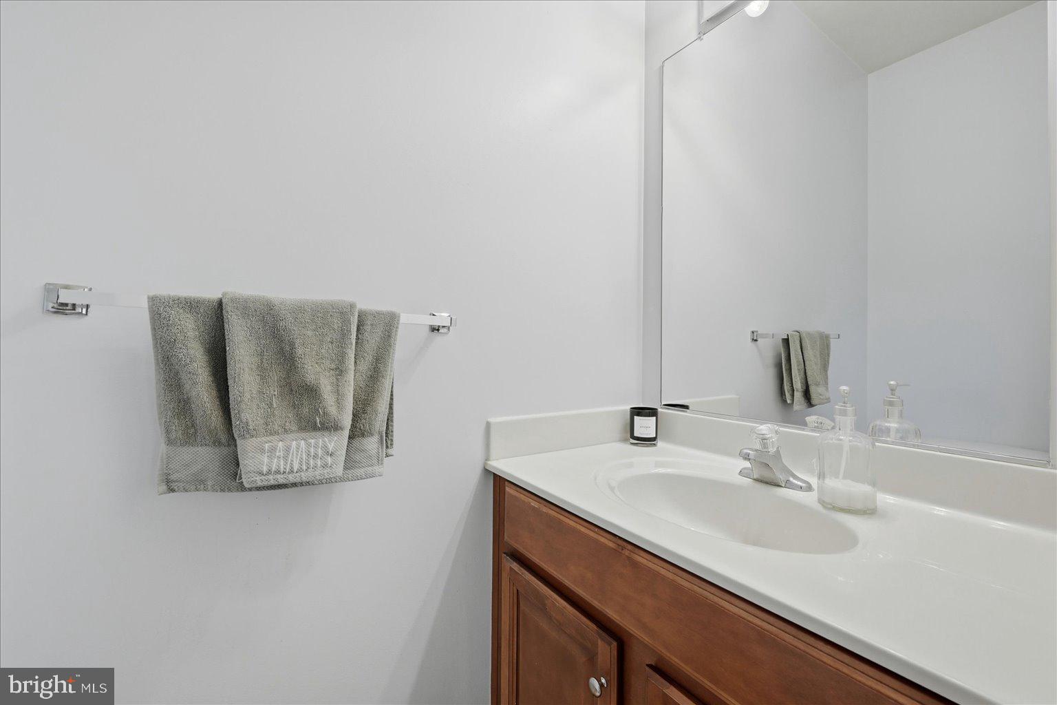 SIGNATURE TOWNS OF WILLOWBY - Residential